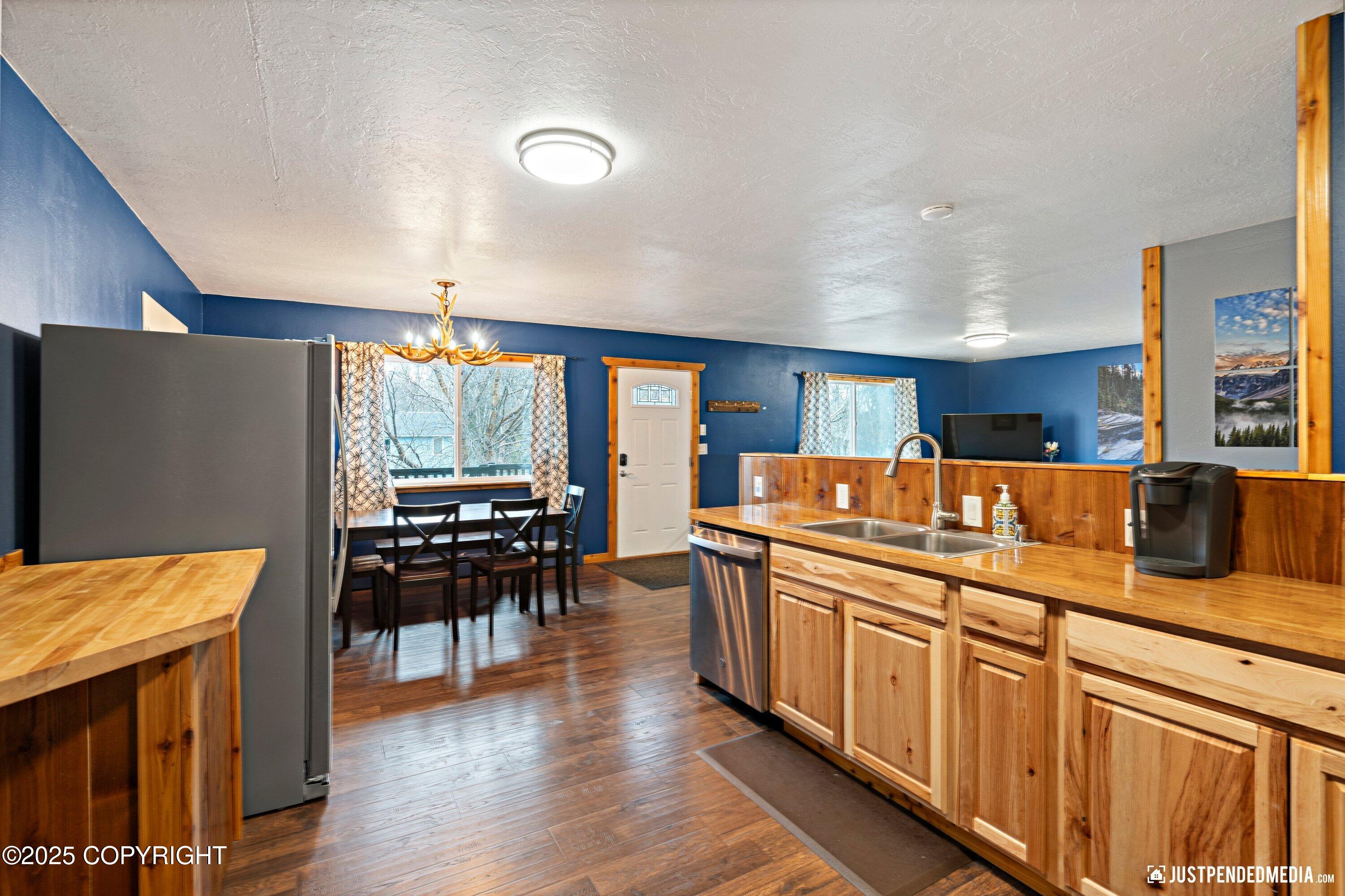 8234 Loganberry Street