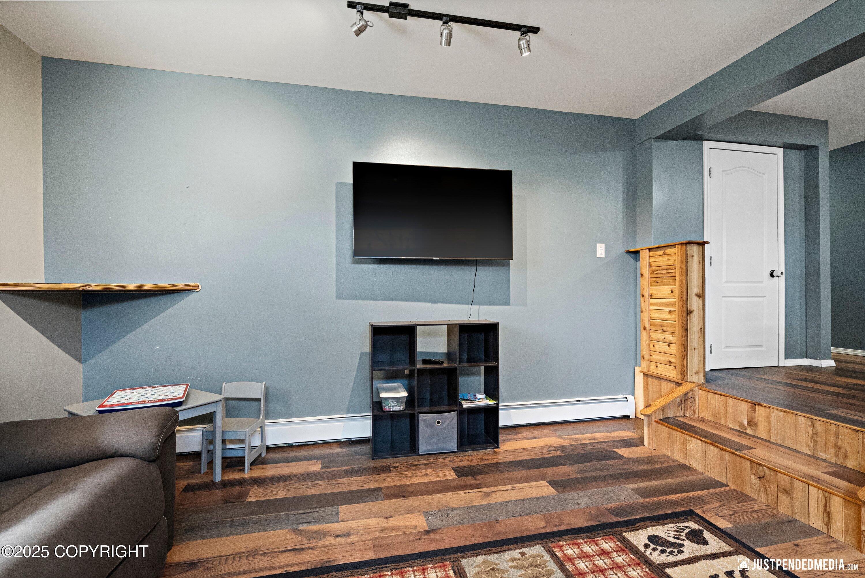 8234 Loganberry Street