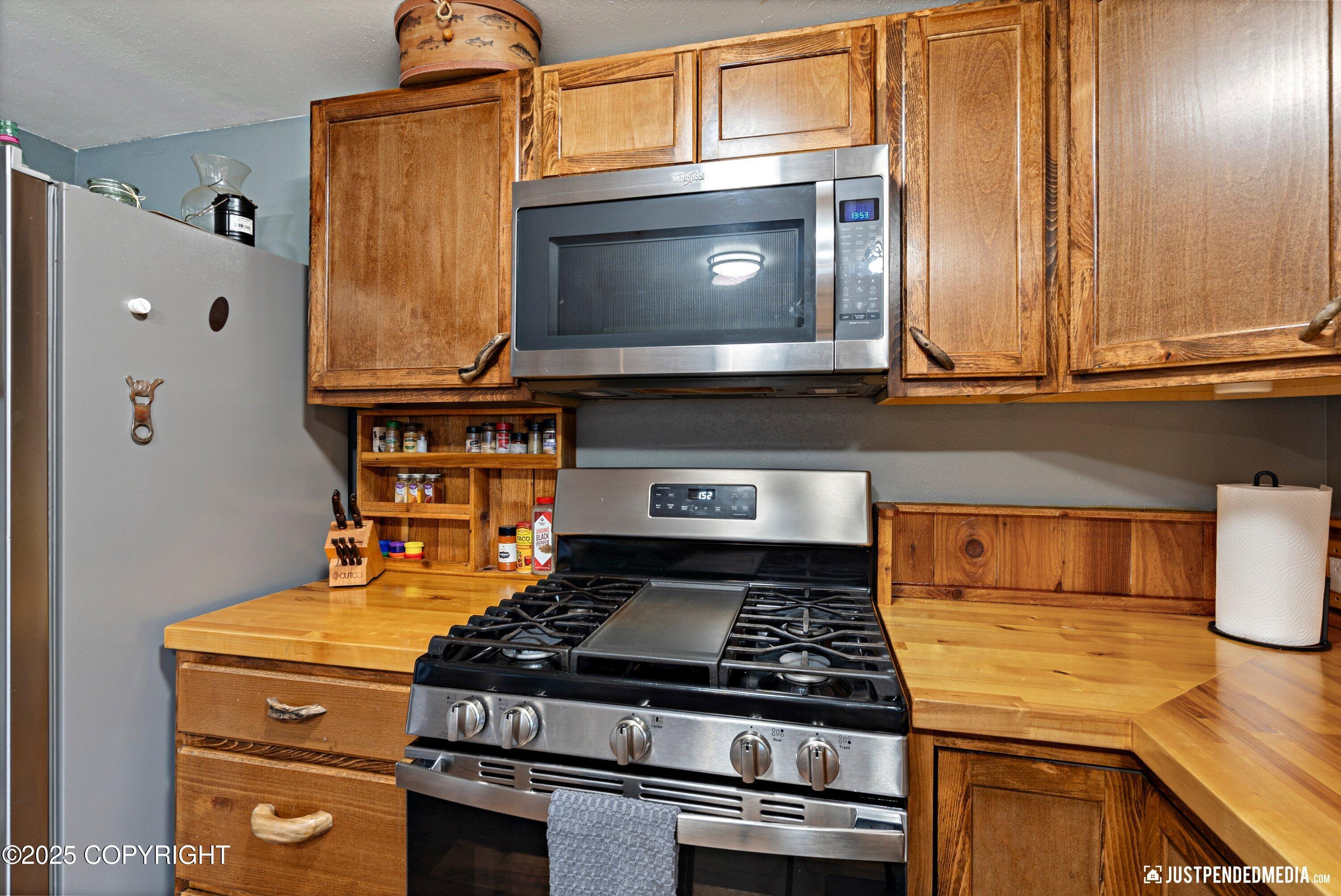 8234 Loganberry Street