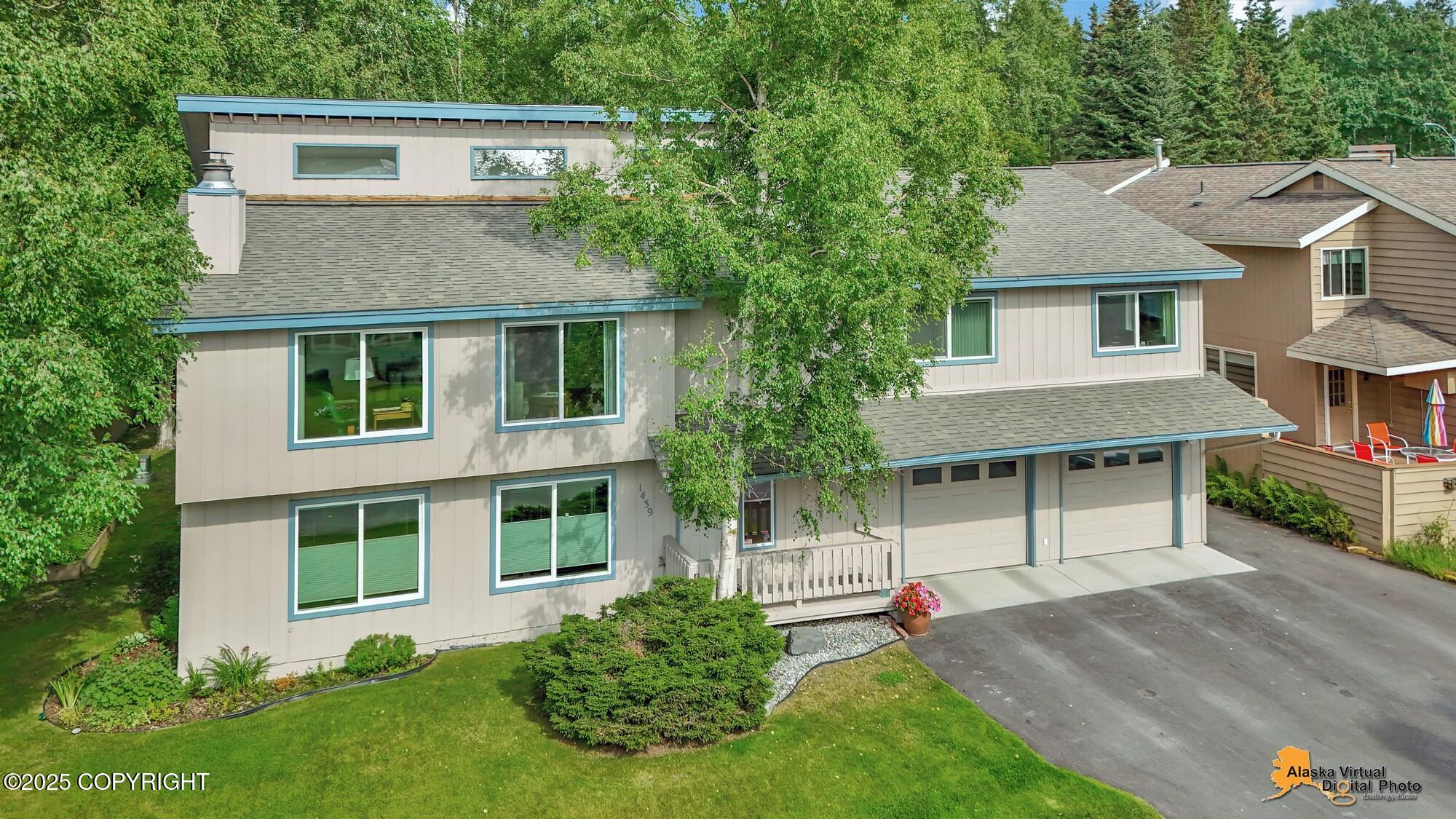 1439 Saint Gotthard Avenue