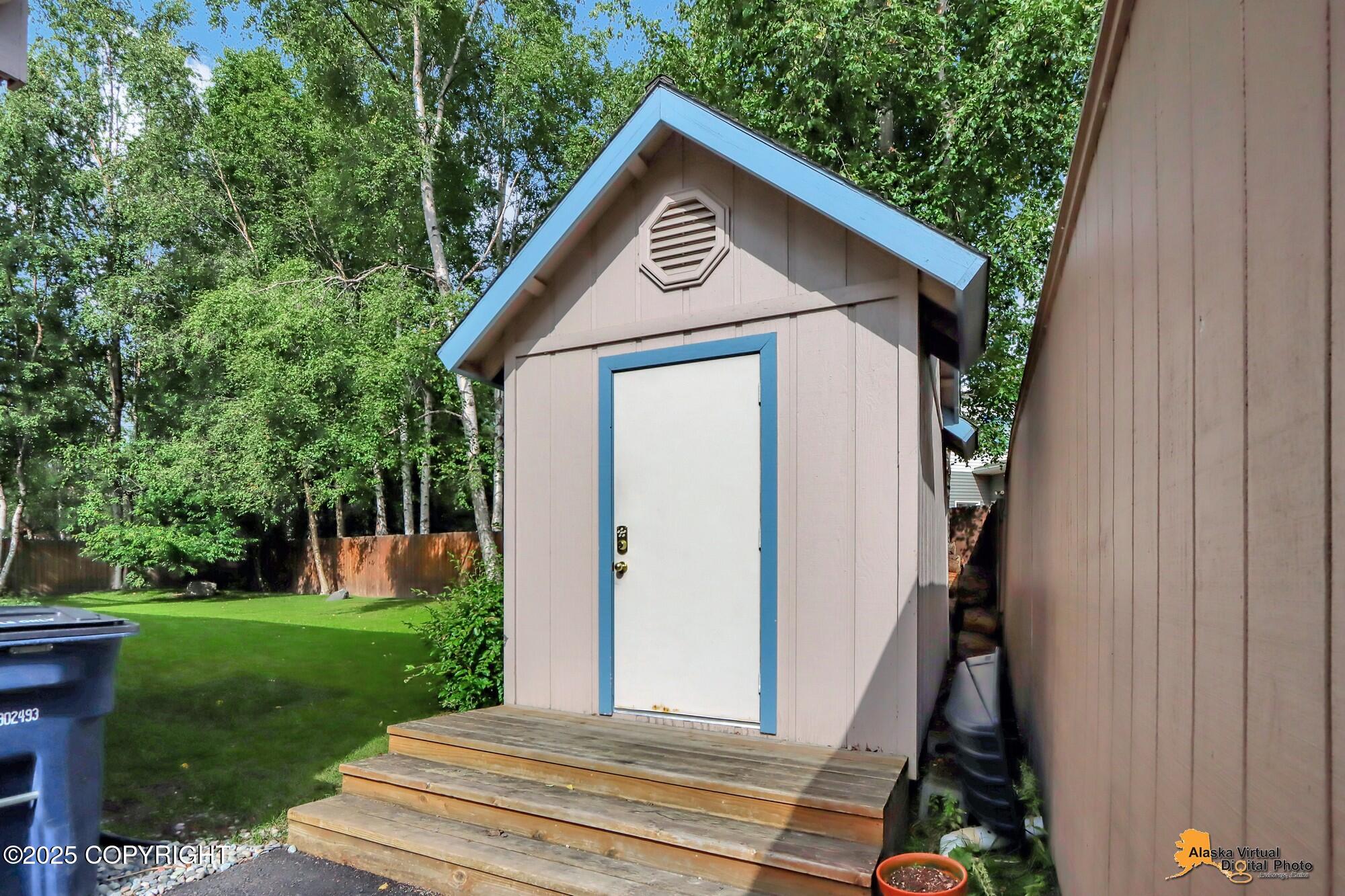 1439 Saint Gotthard Avenue