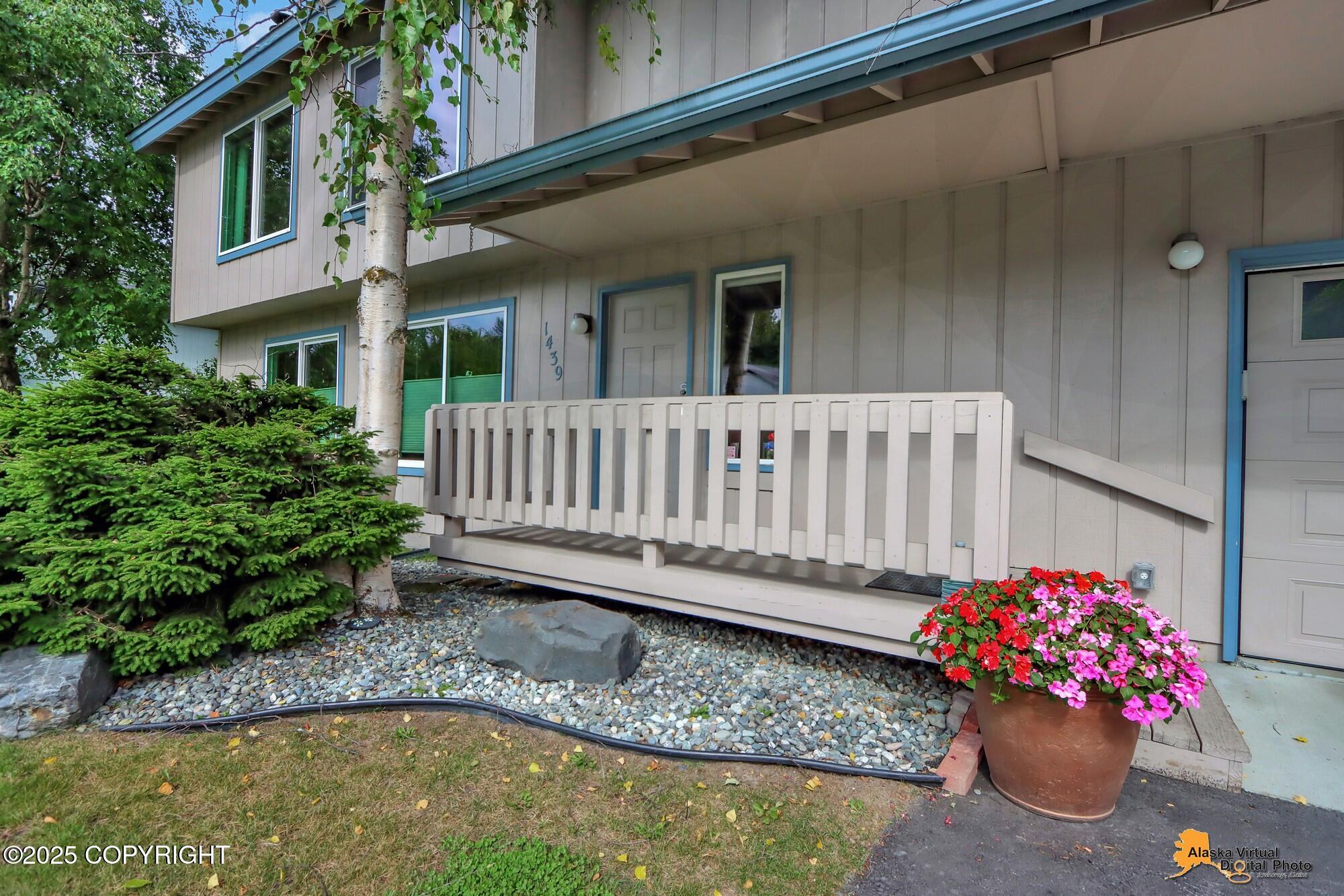 1439 Saint Gotthard Avenue