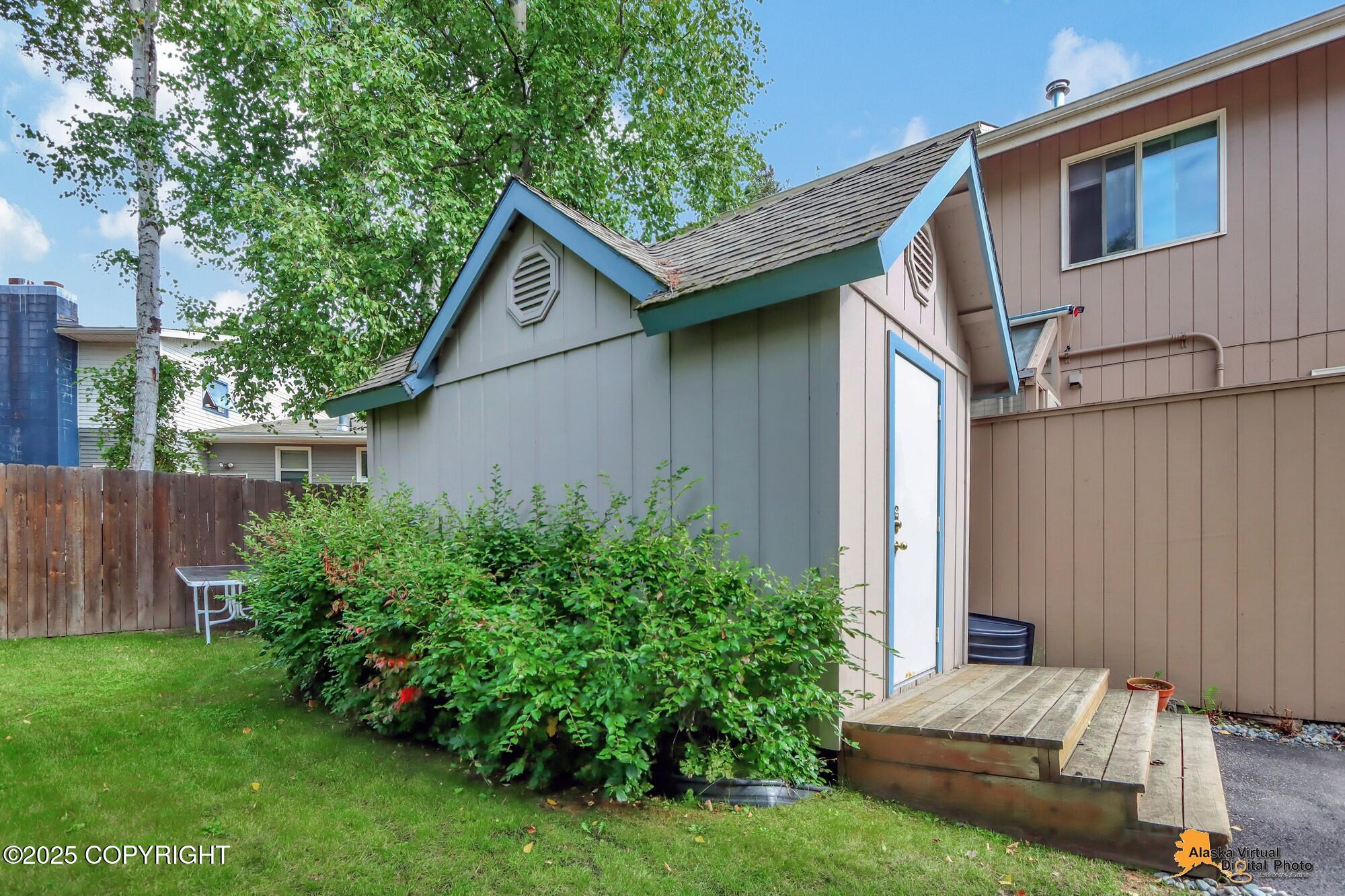 1439 Saint Gotthard Avenue