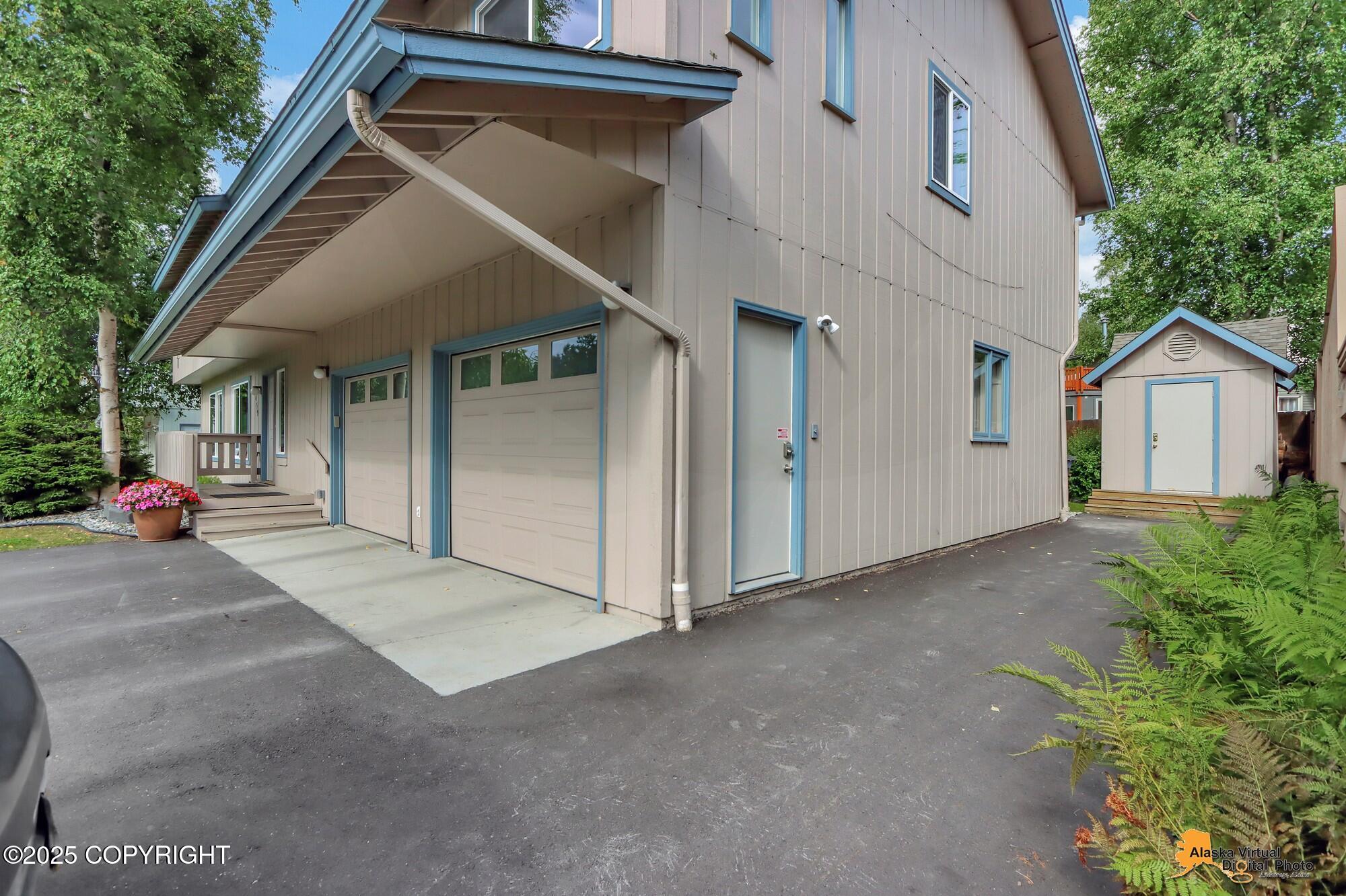 1439 Saint Gotthard Avenue