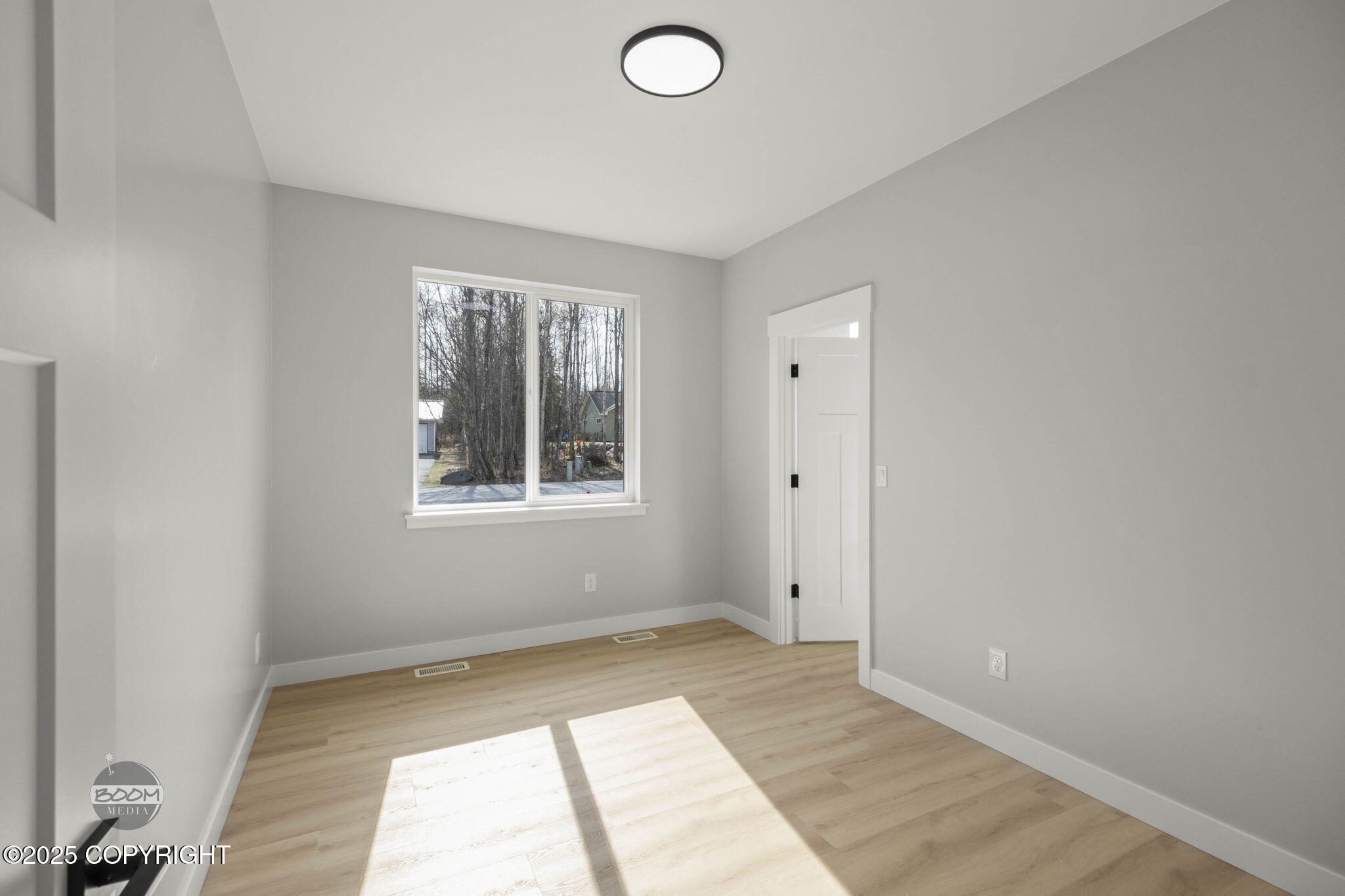 6911 W Vandenberg Drive