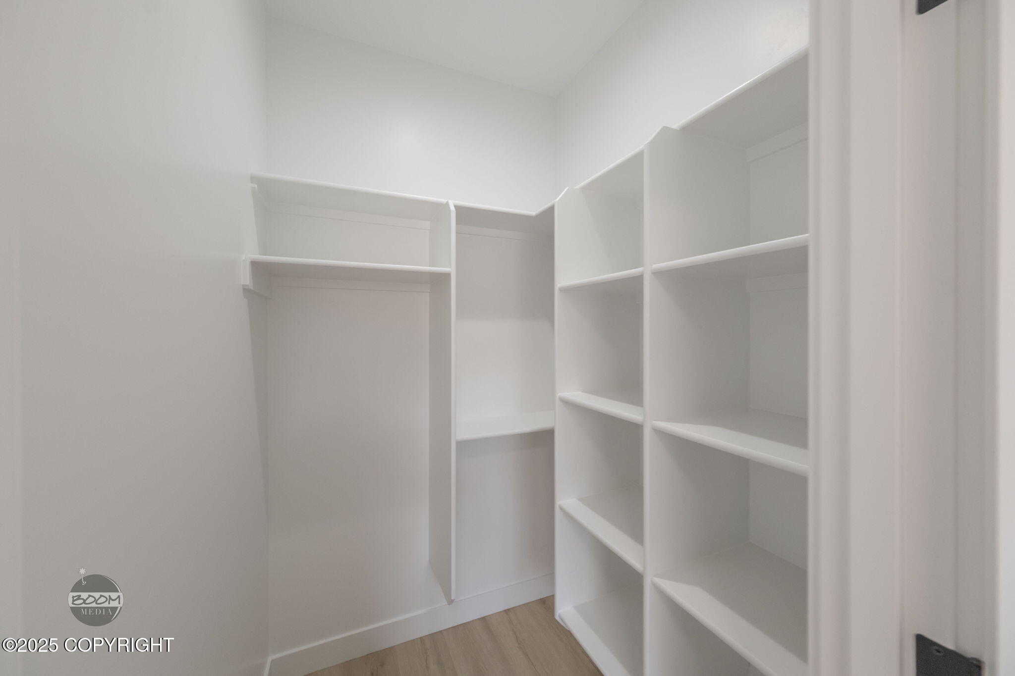 6911 W Vandenberg Drive