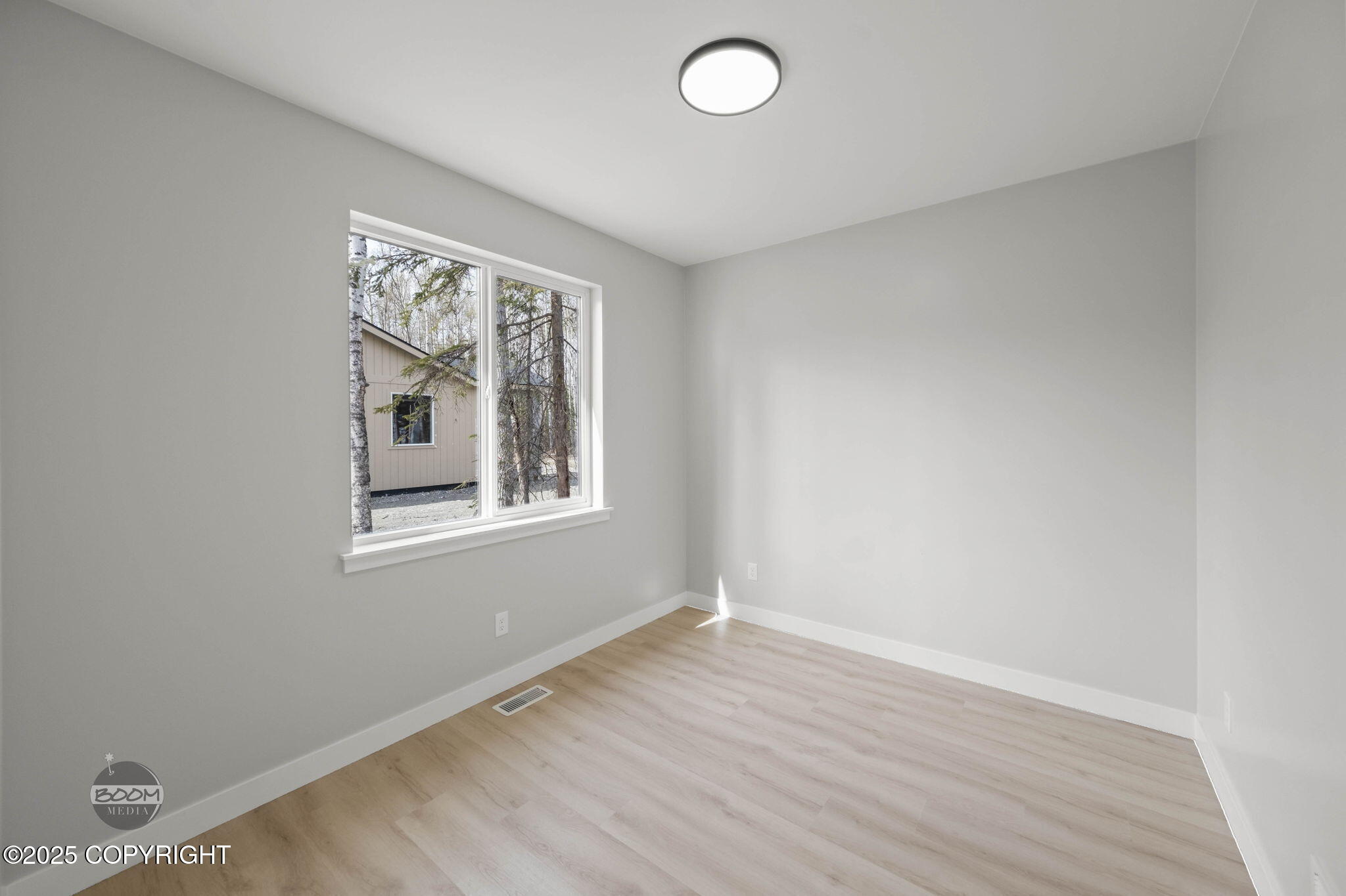 6911 W Vandenberg Drive