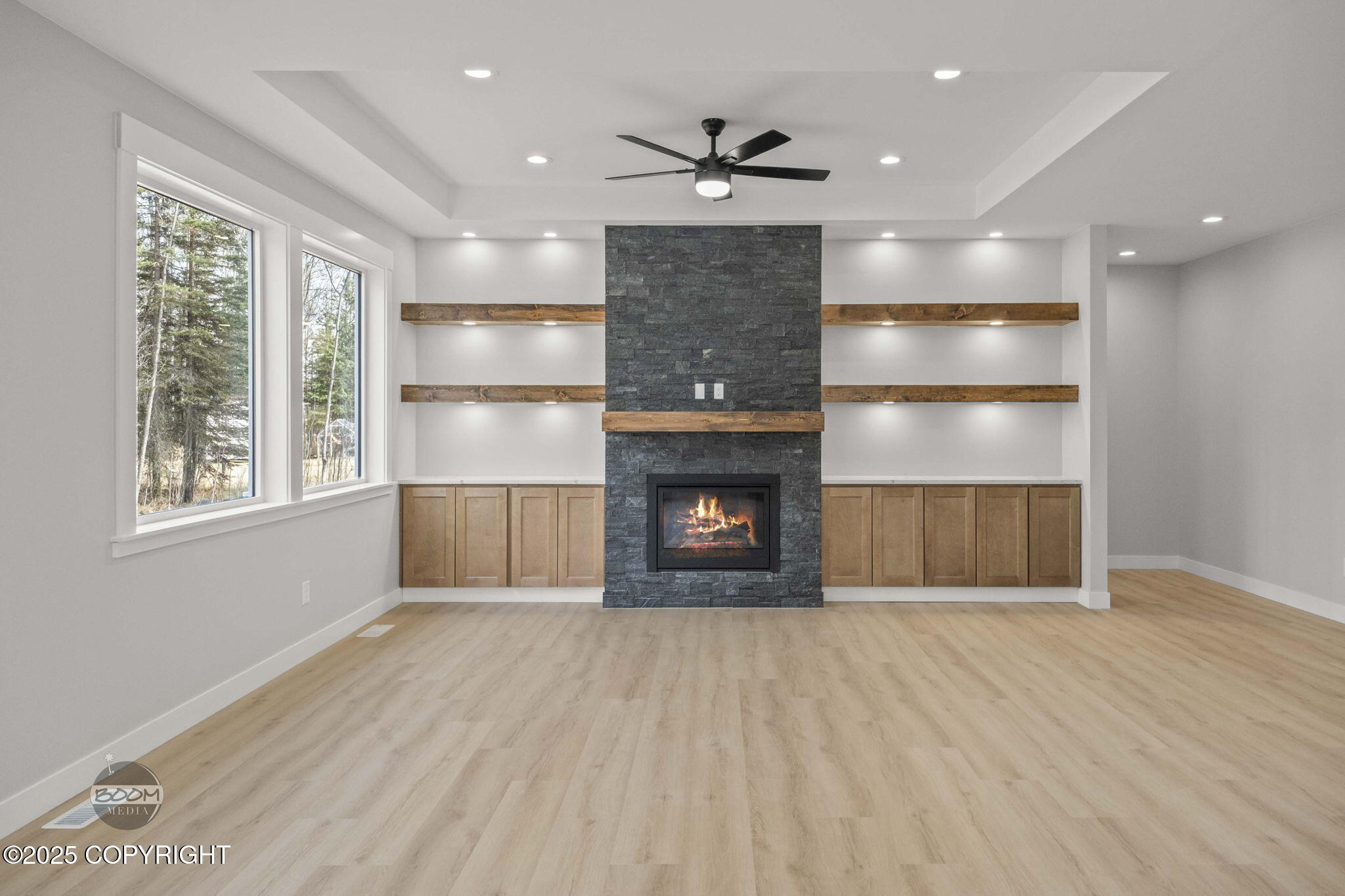 6911 W Vandenberg Drive