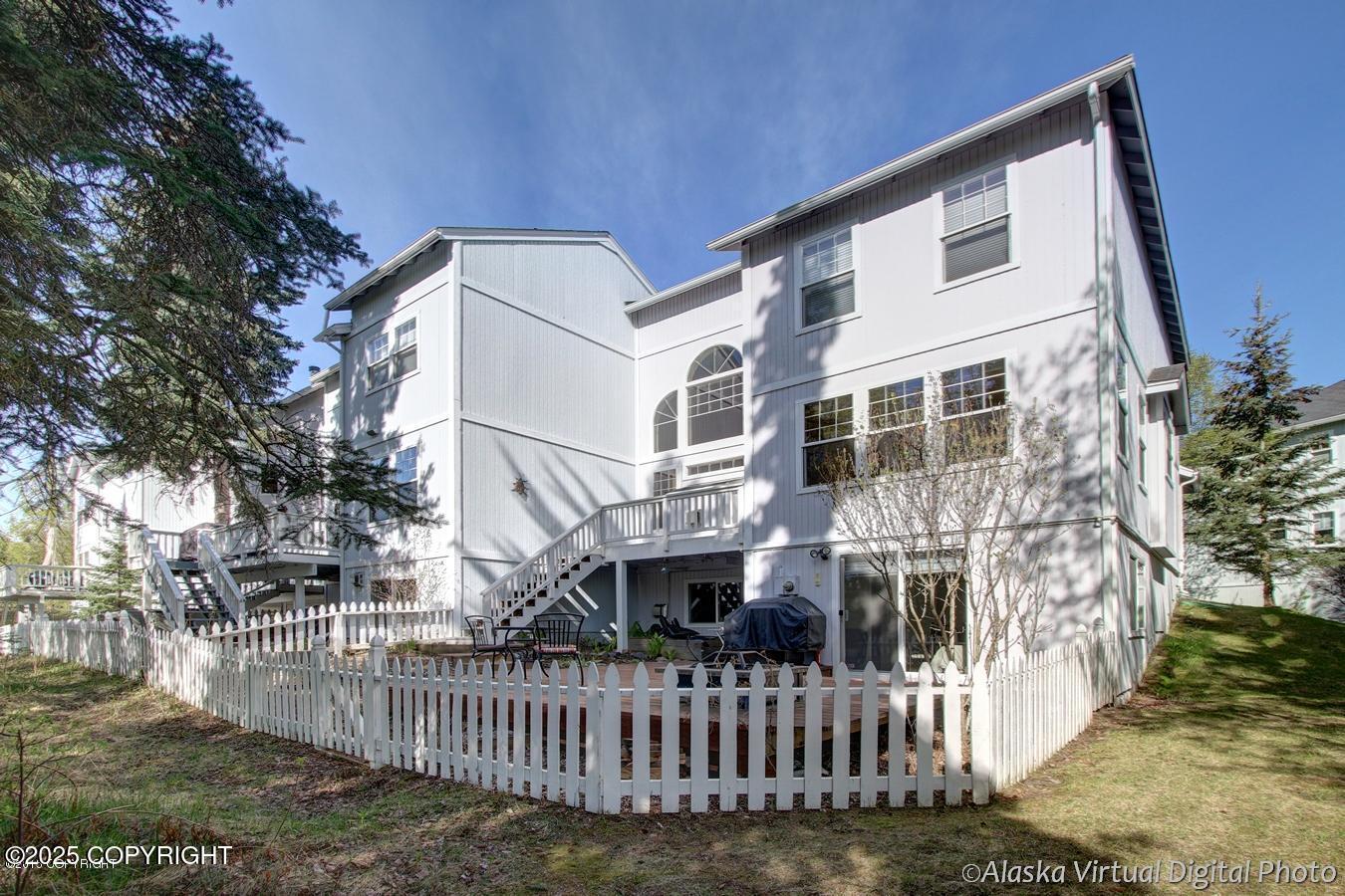 3517 Vintage Circle