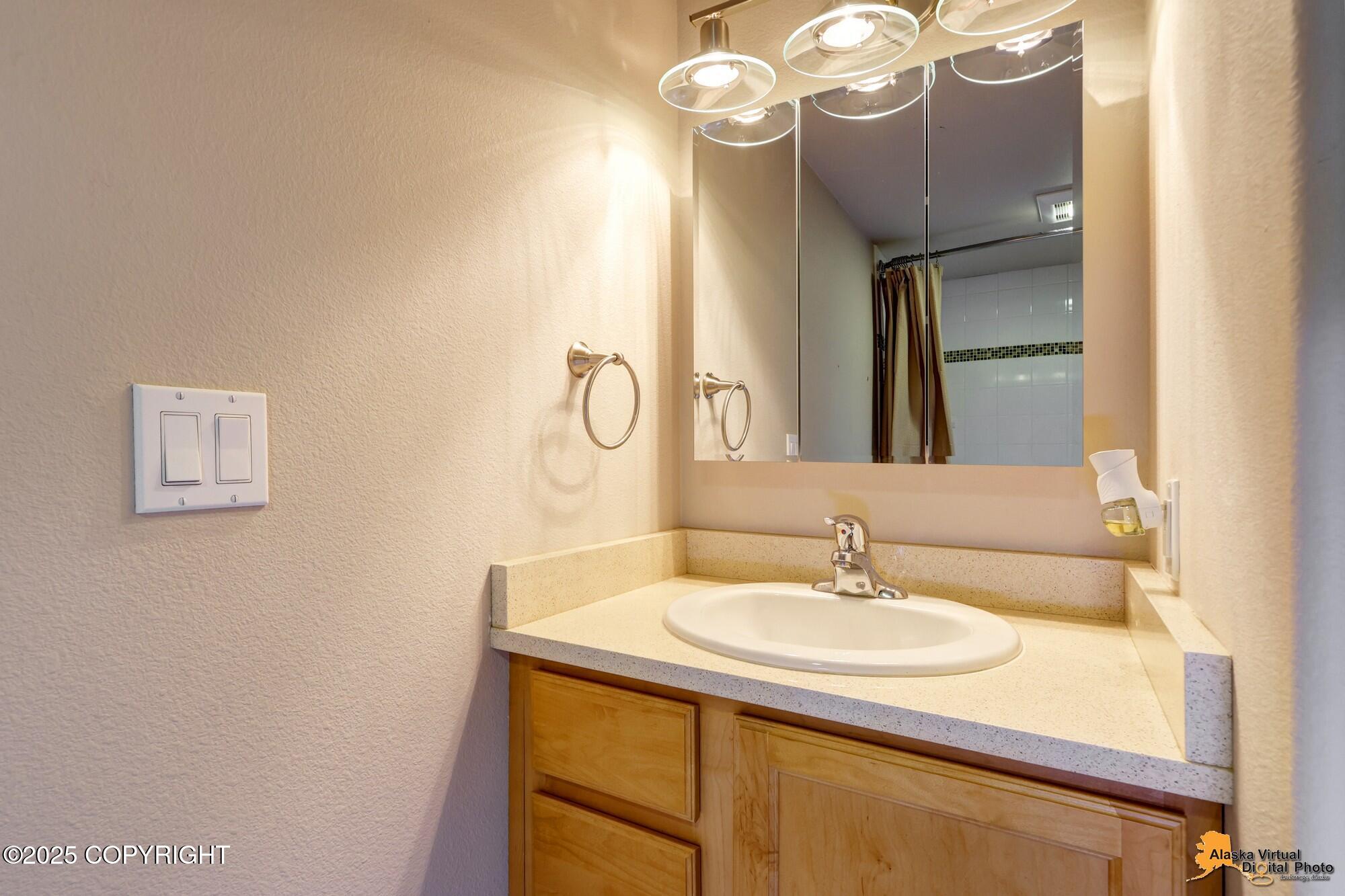 2124 Solstice Circle