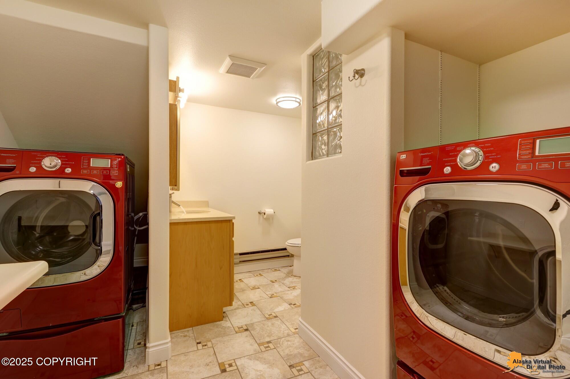 2124 Solstice Circle