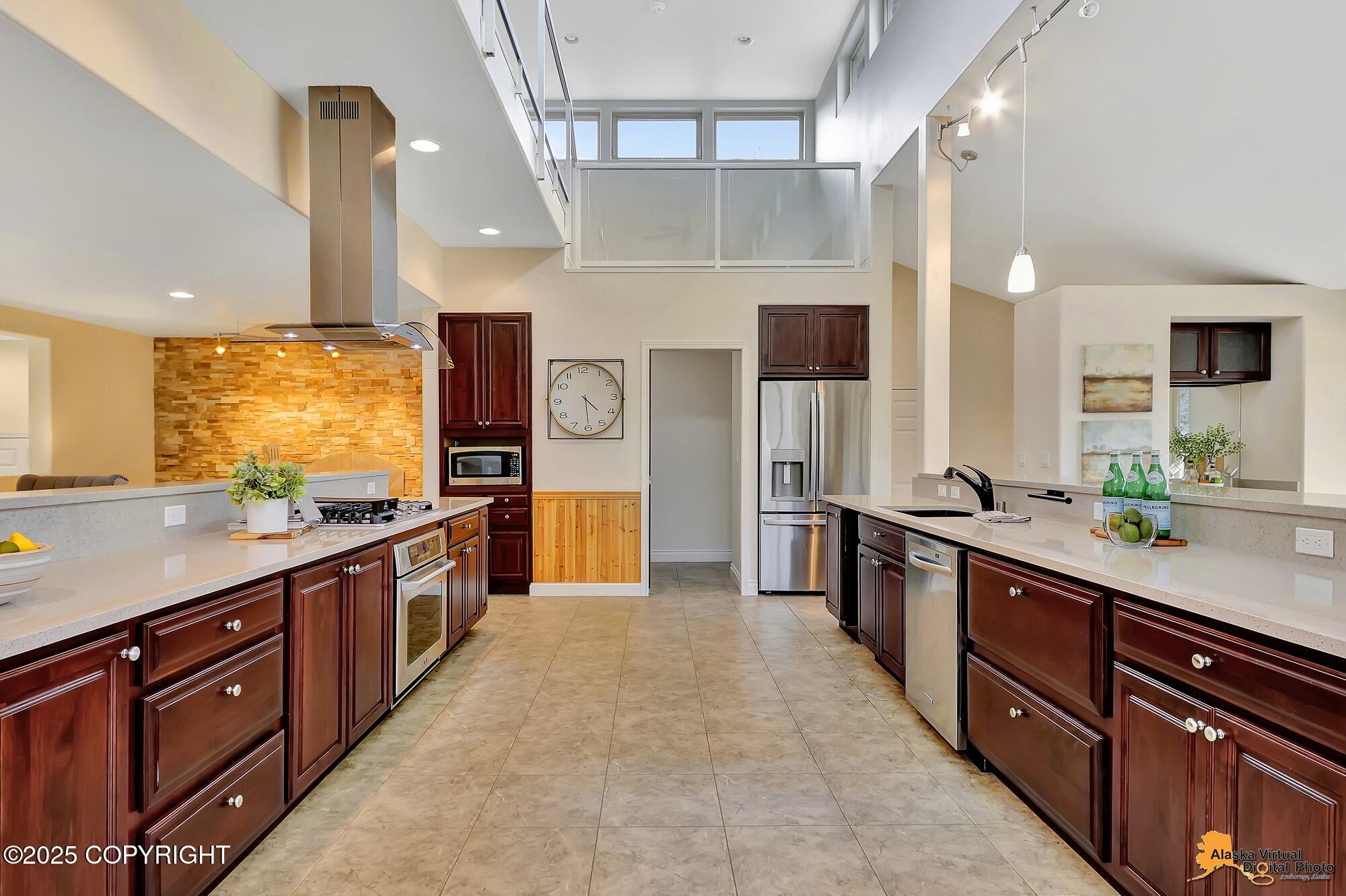 2124 Solstice Circle