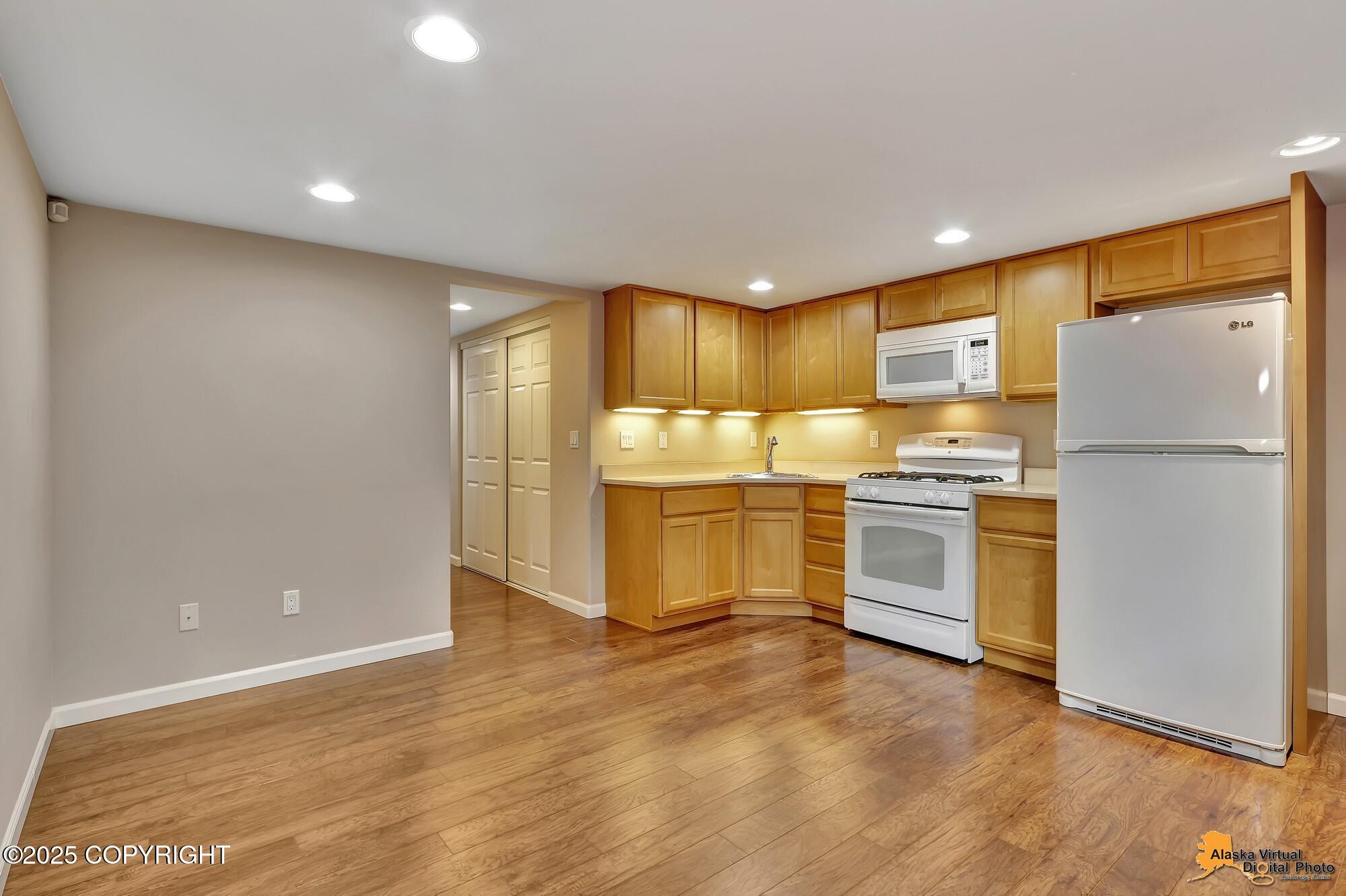 2124 Solstice Circle