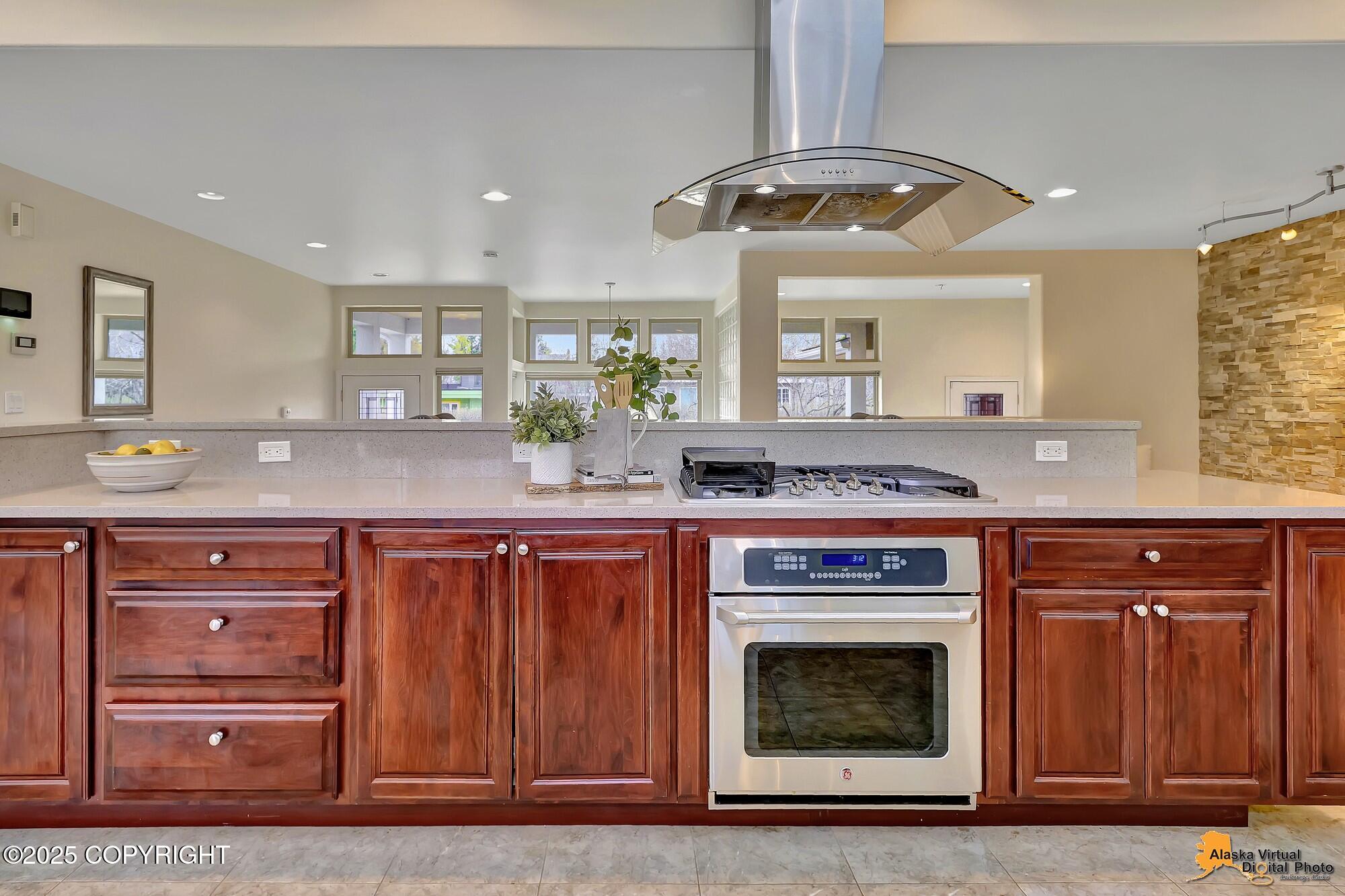 2124 Solstice Circle