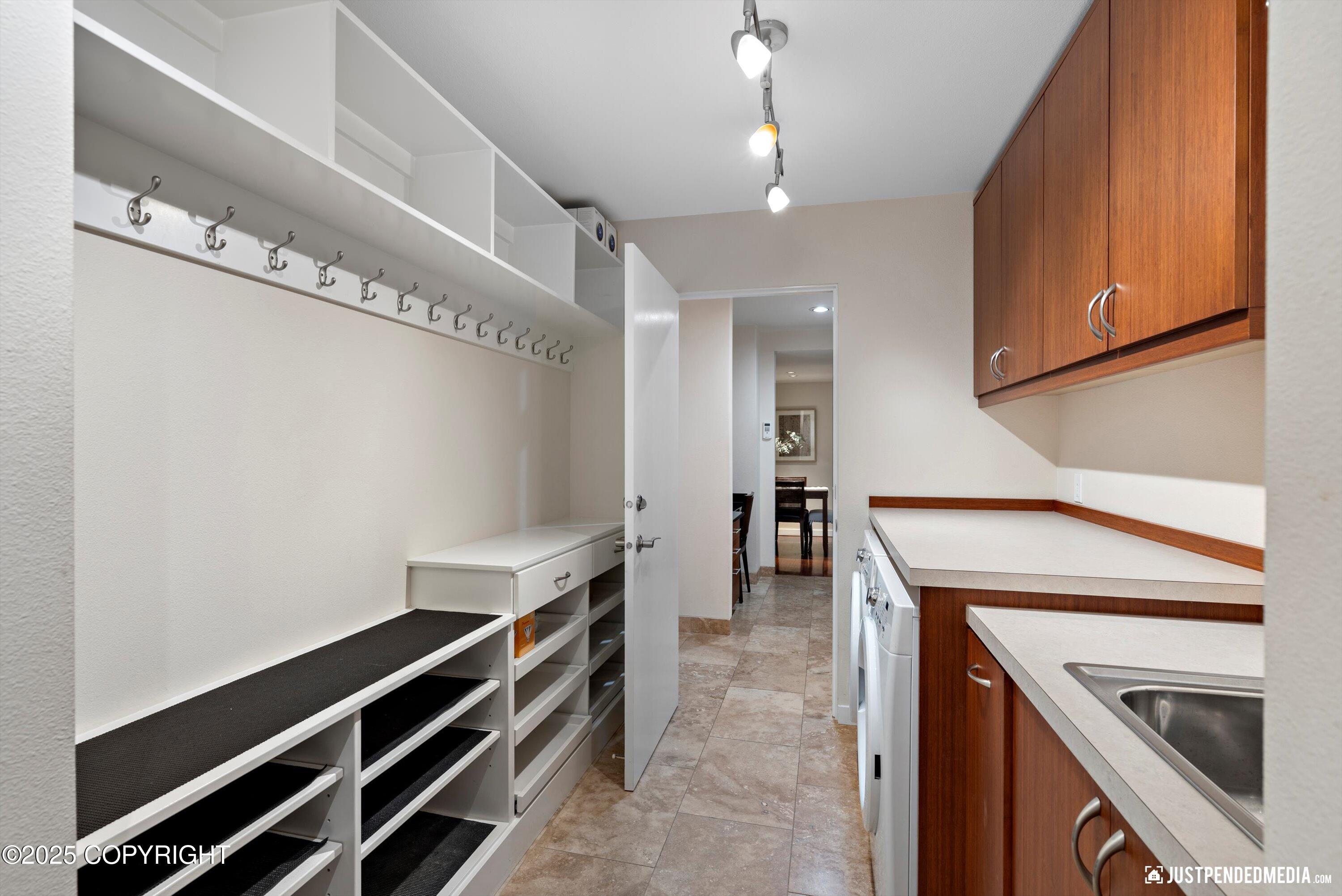 2512 Forest Park Drive