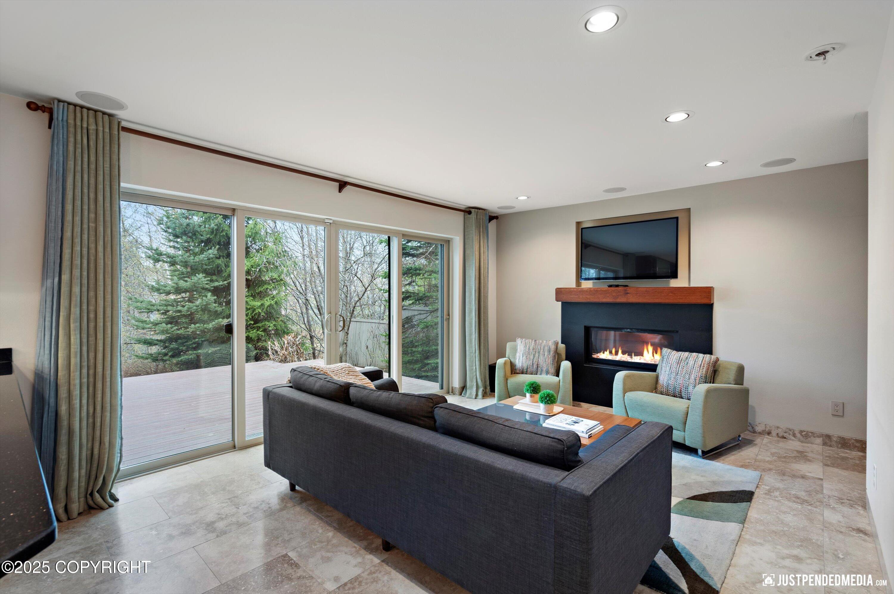 2512 Forest Park Drive