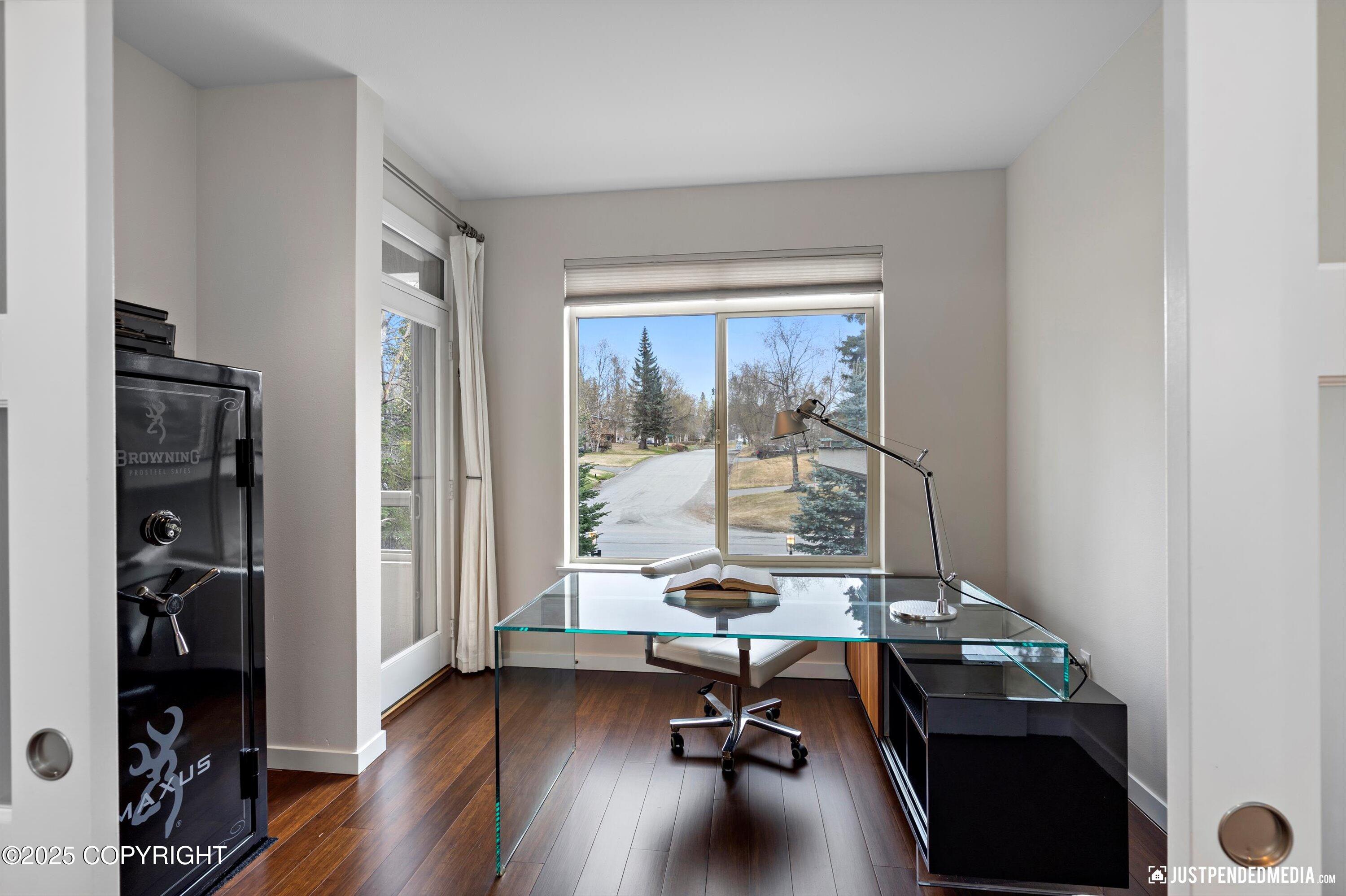 2512 Forest Park Drive