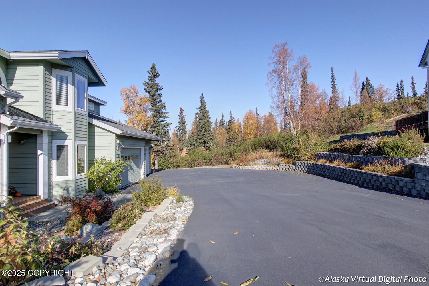 16424 Southcliff Circle