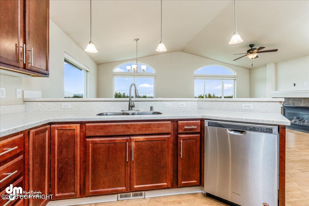 1526 Northbluff Drive