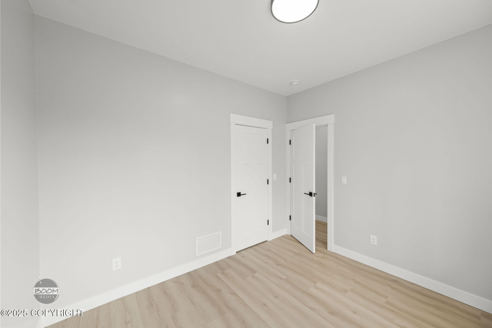 6941 W Vandenberg Drive