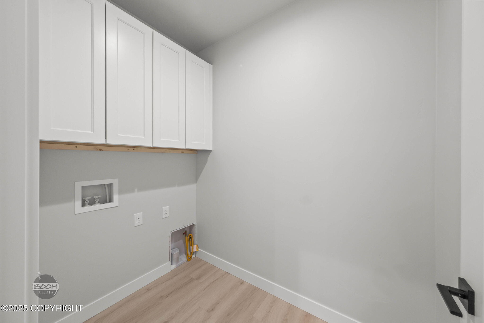 6941 W Vandenberg Drive