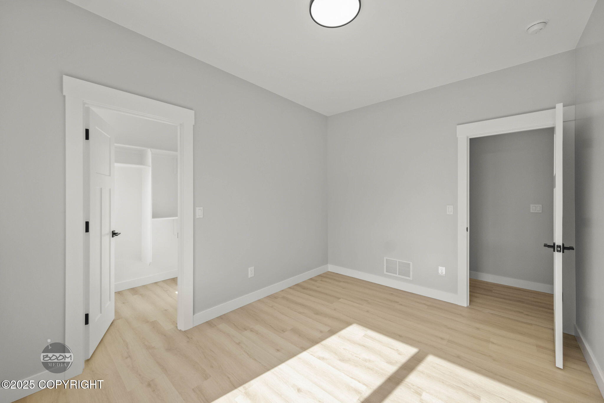 6941 W Vandenberg Drive