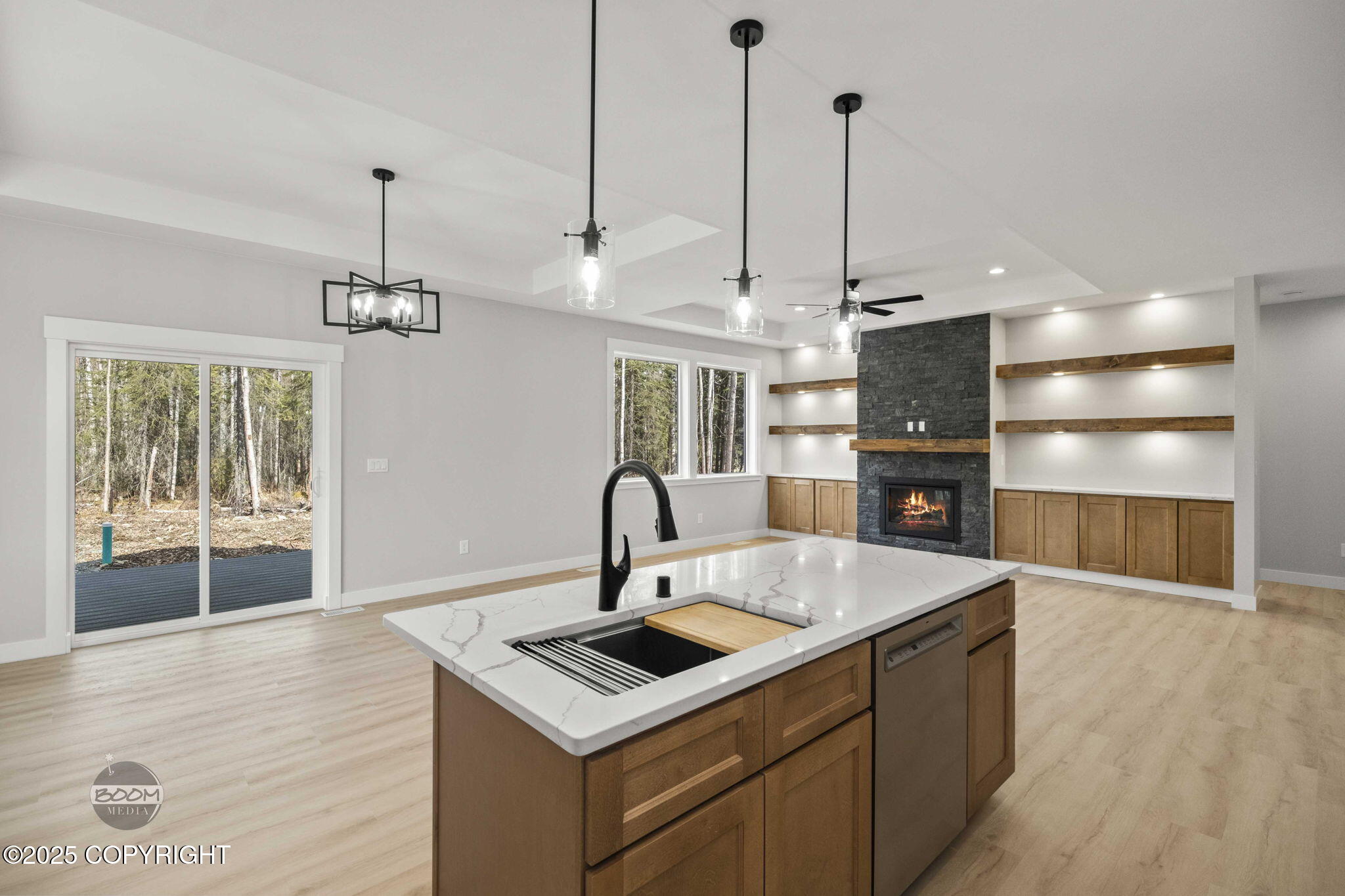 6941 W Vandenberg Drive