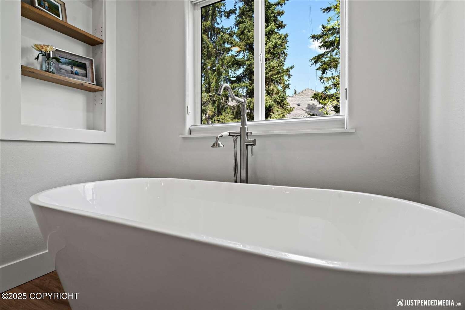 9031 Snowy Owl Circle