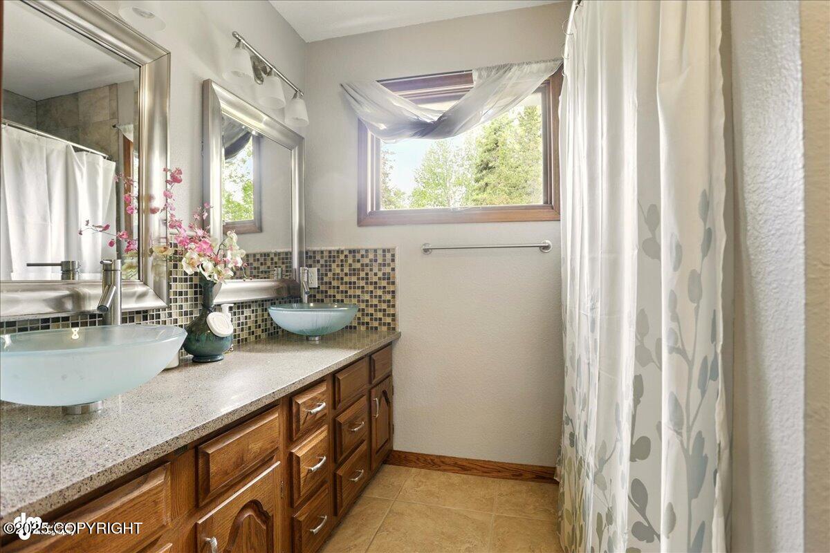 13340 Bainbridge Road