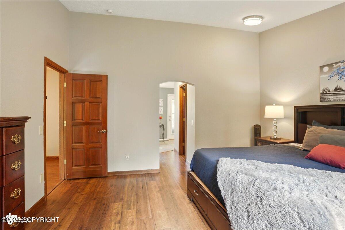 13340 Bainbridge Road