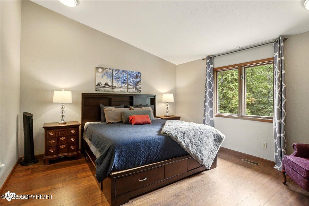 13340 Bainbridge Road