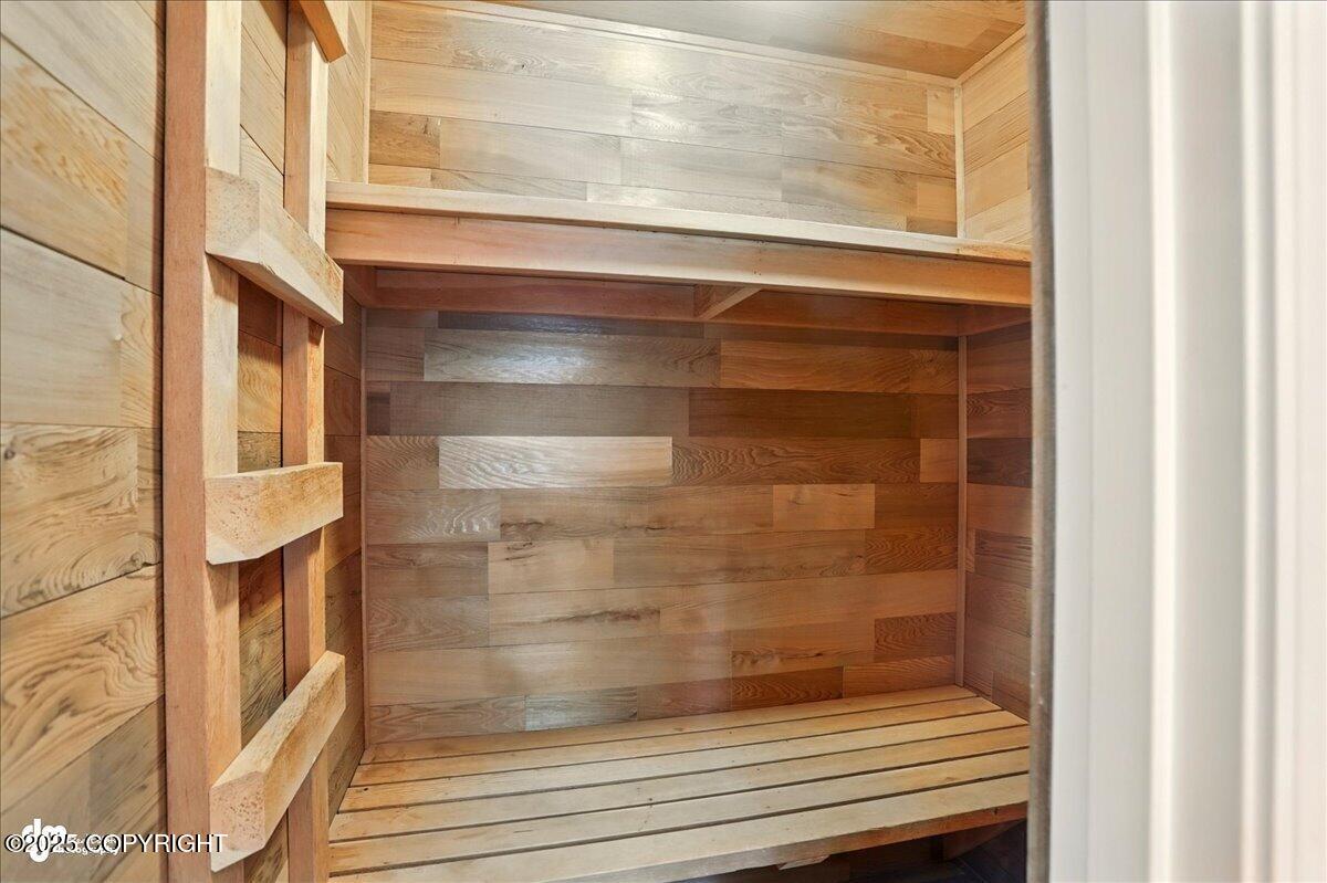 13340 Bainbridge Road