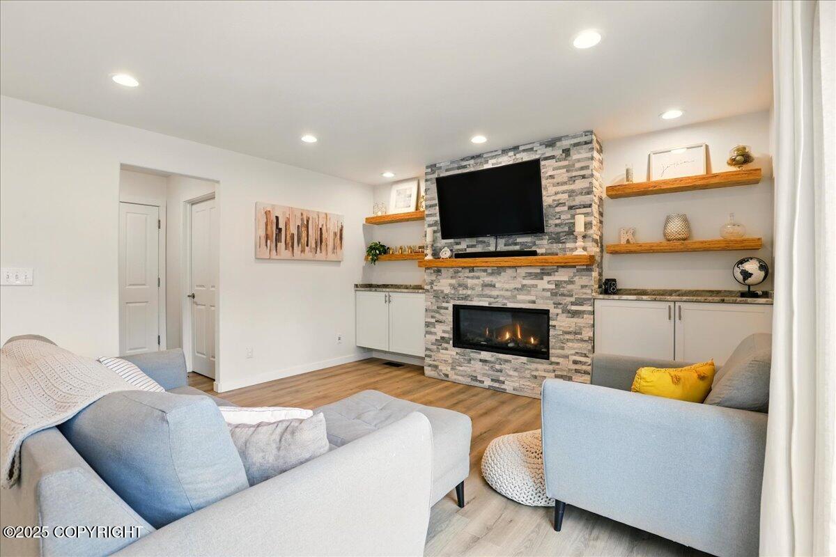 2841 Devin Circle