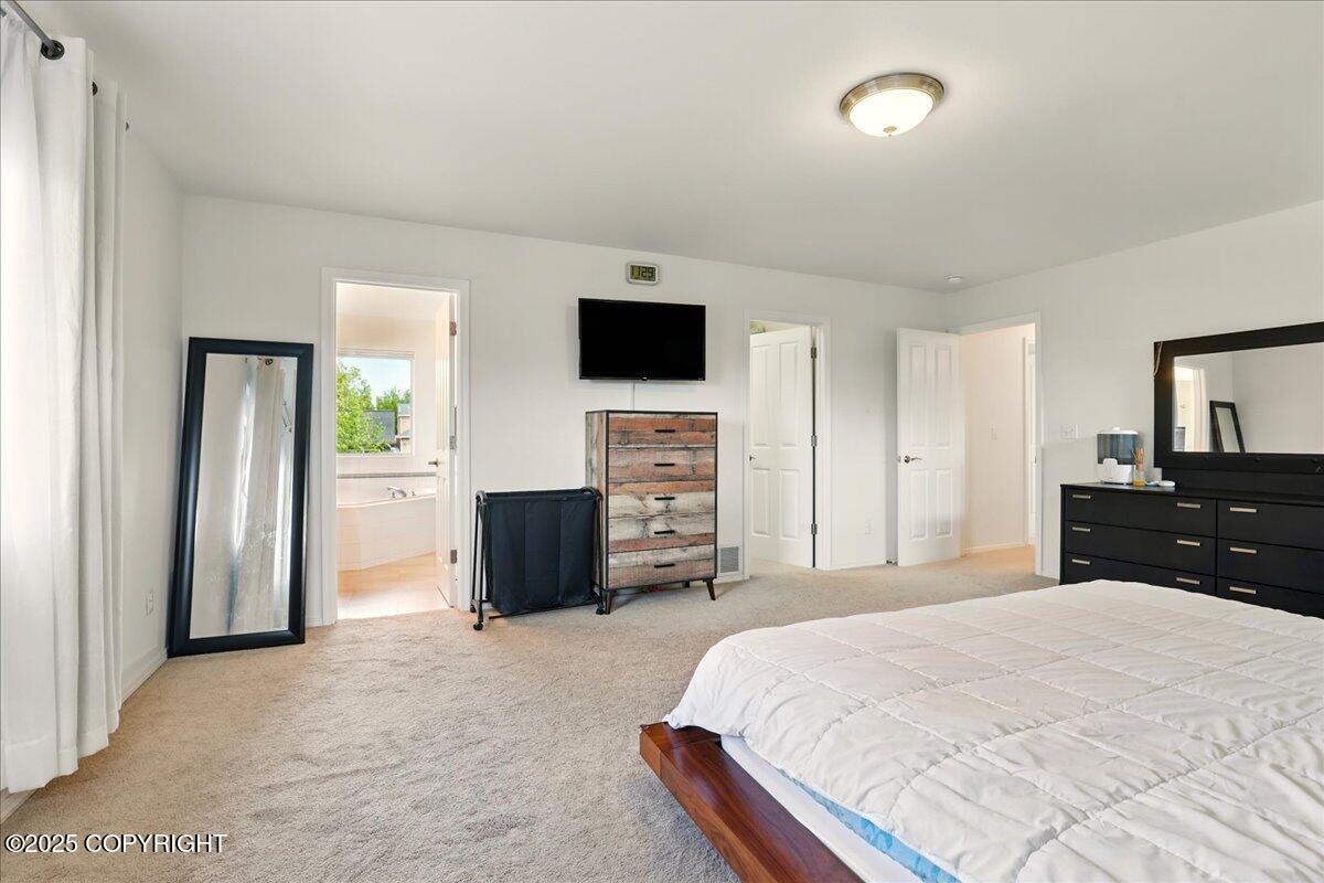 2841 Devin Circle