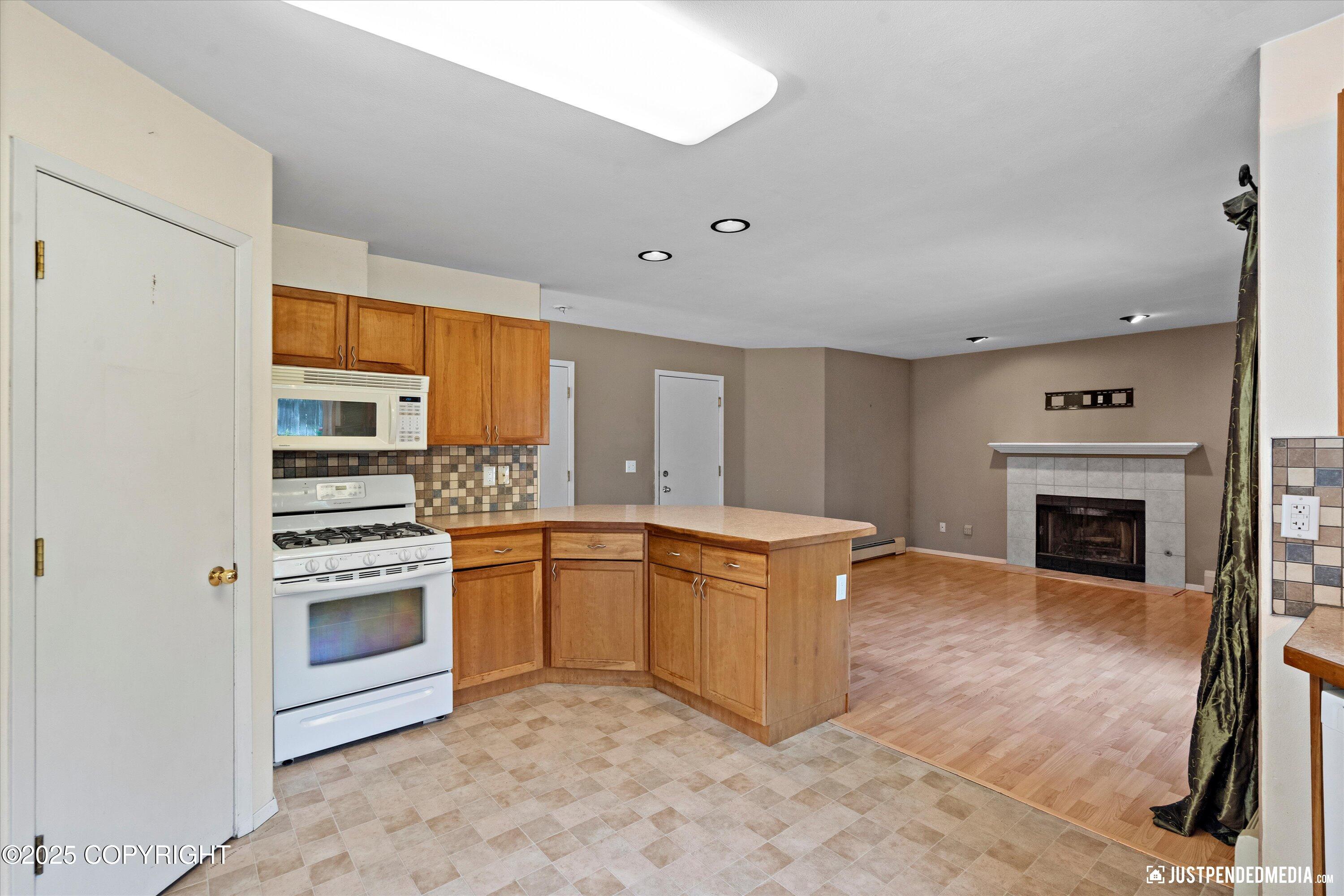 10321 Compass Circle