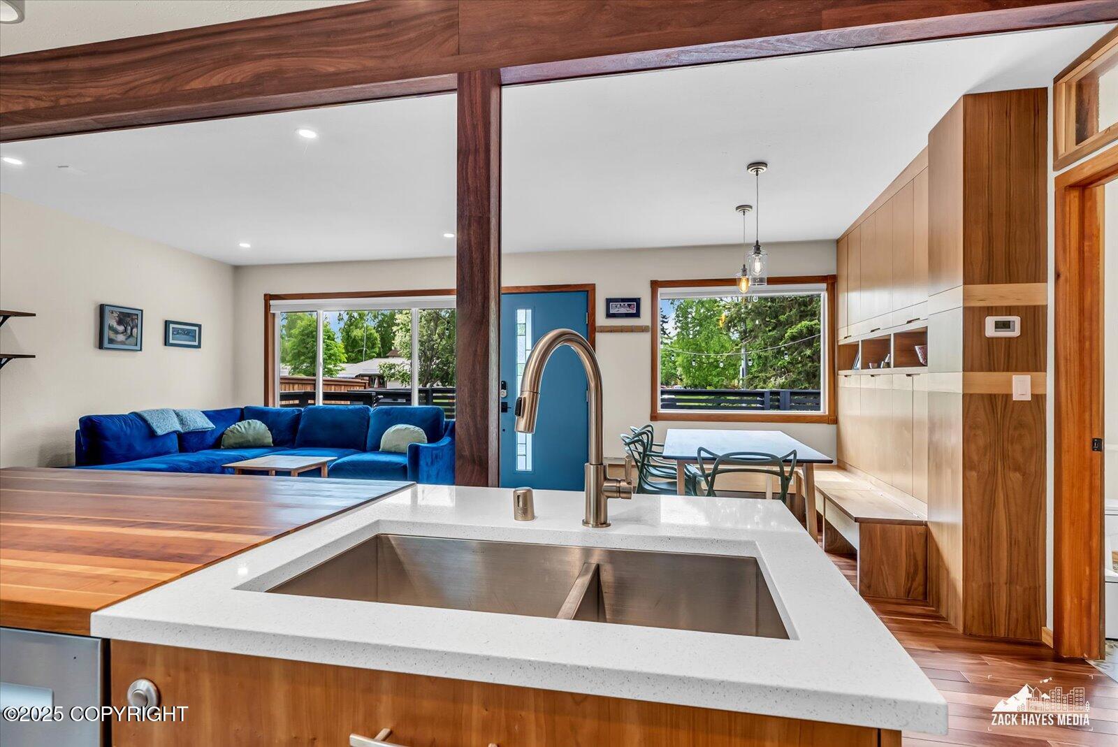 1601 Bannister Drive