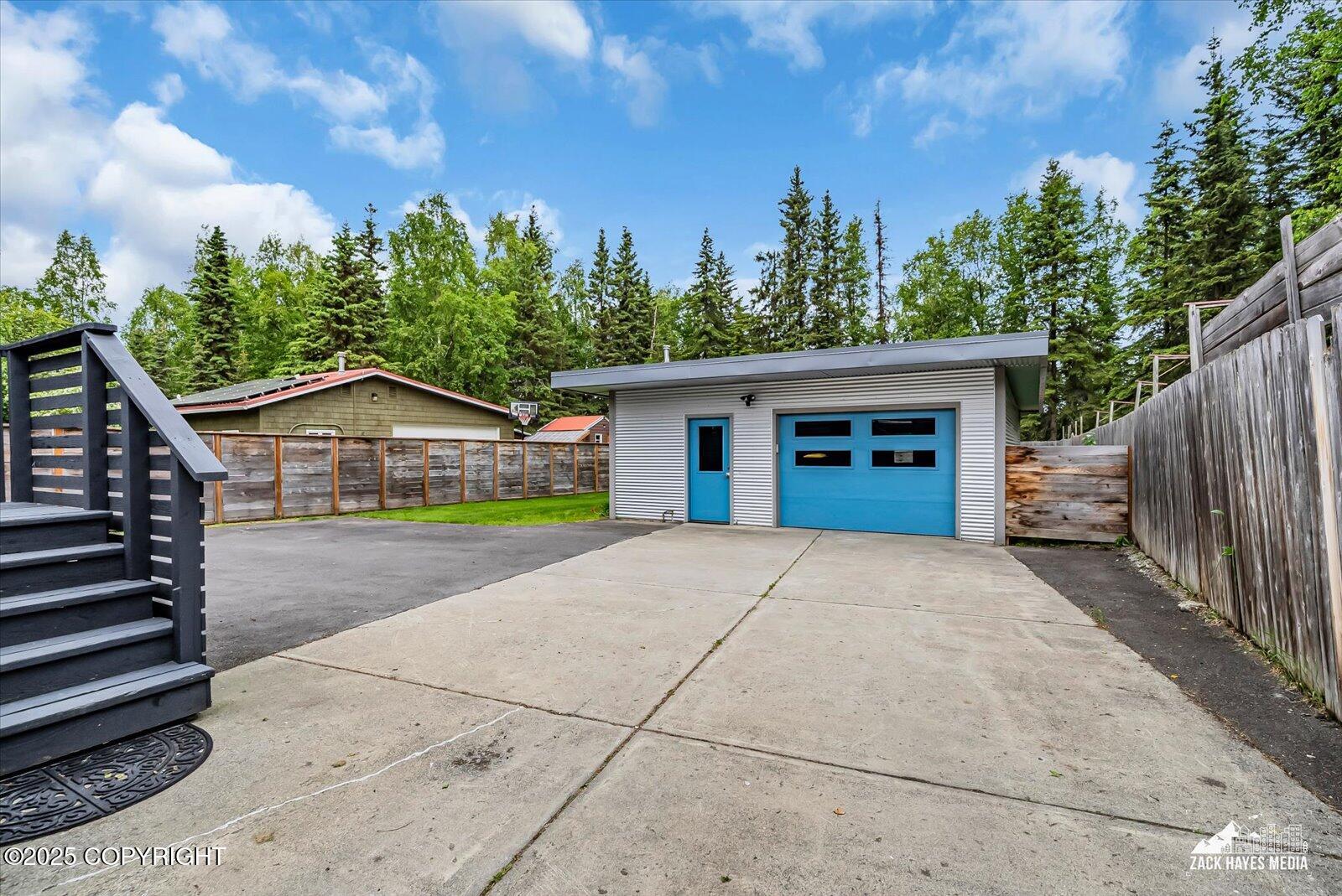 1601 Bannister Drive