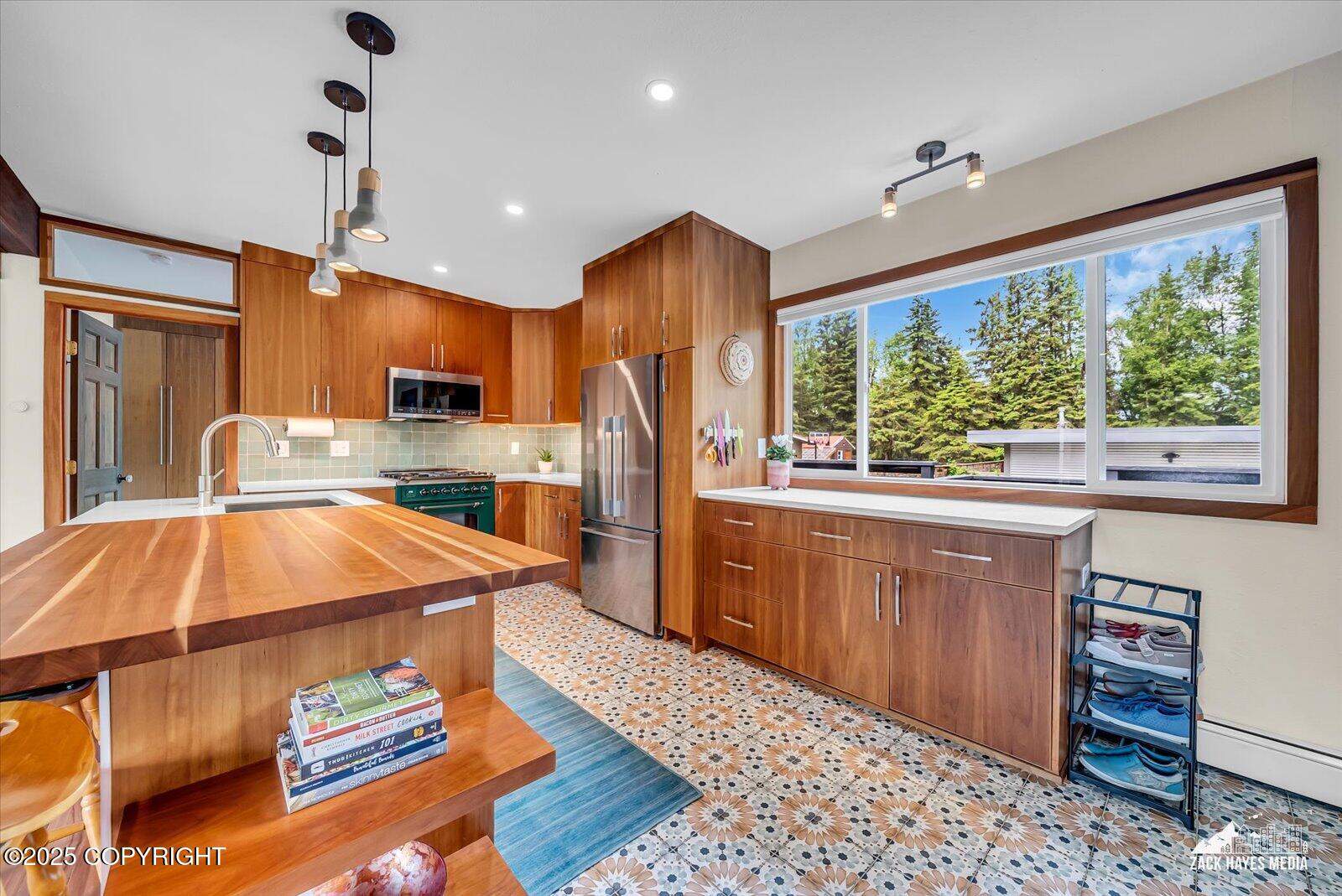 1601 Bannister Drive