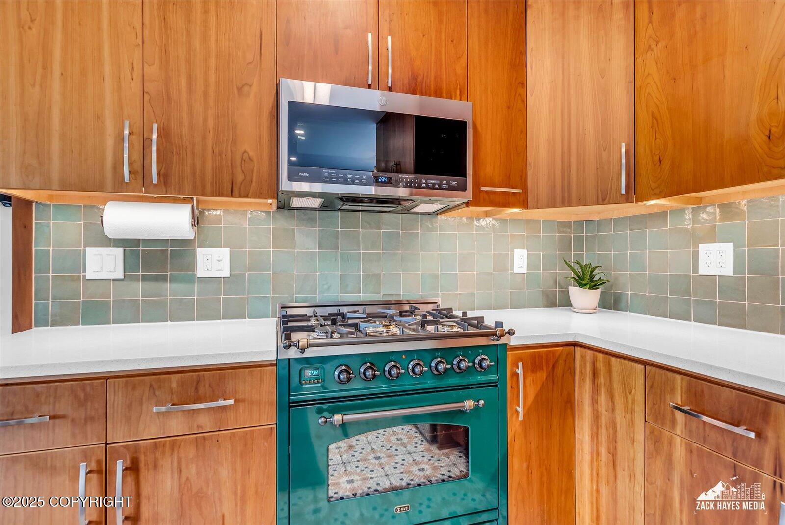 1601 Bannister Drive