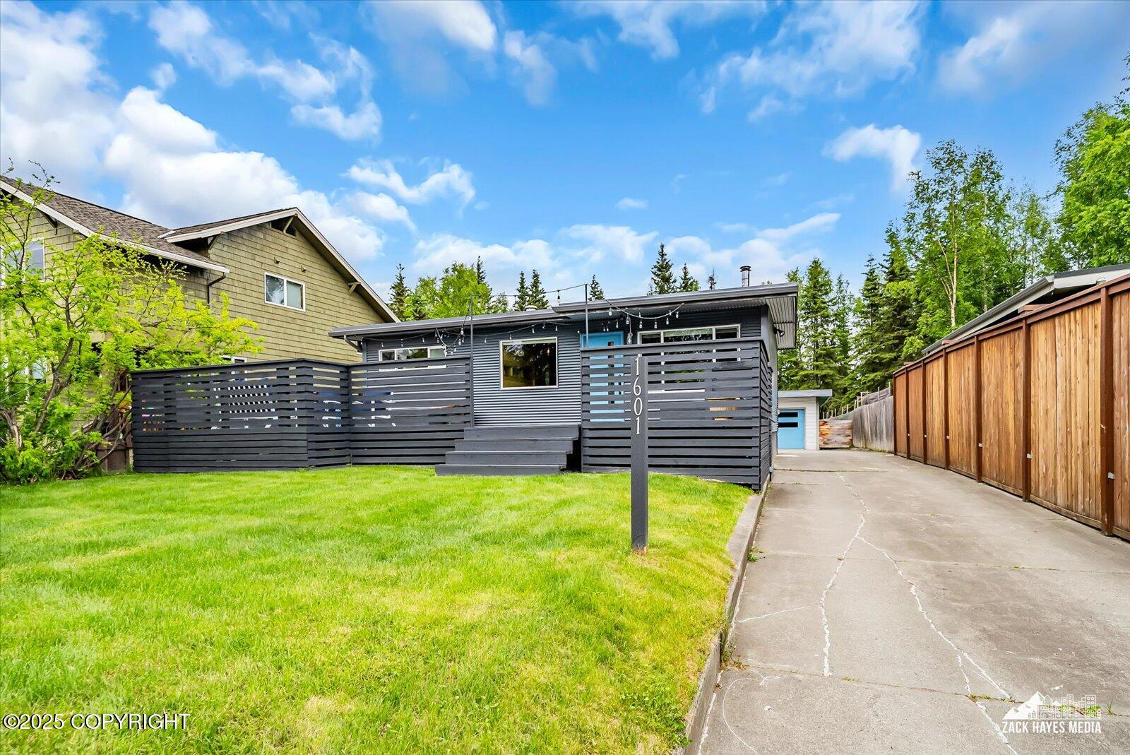 1601 Bannister Drive