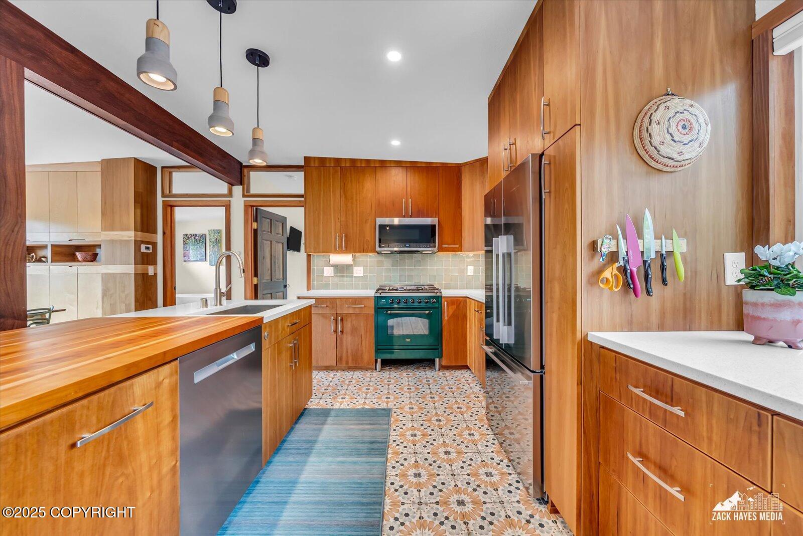 1601 Bannister Drive