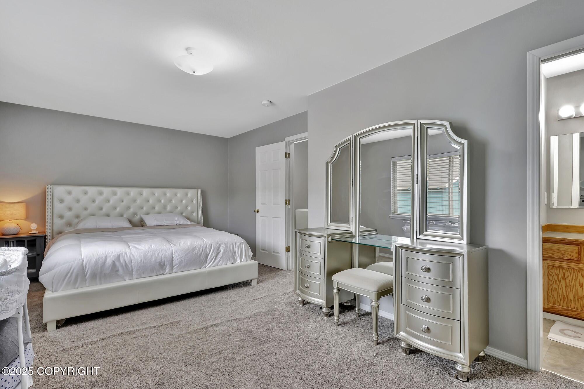 2460 Lochenshire Place # 21