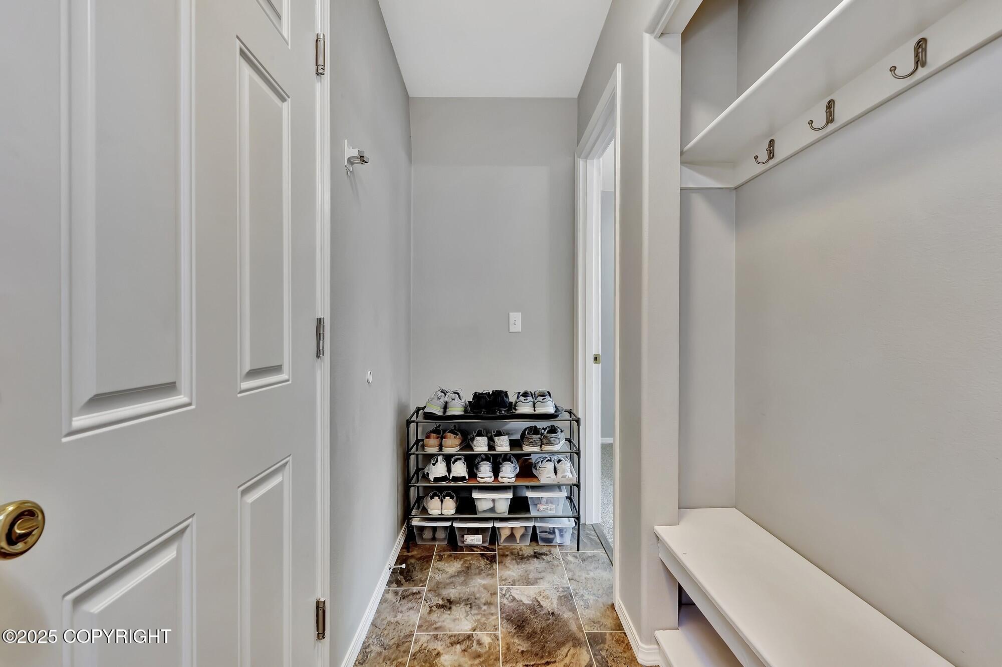 2460 Lochenshire Place # 21