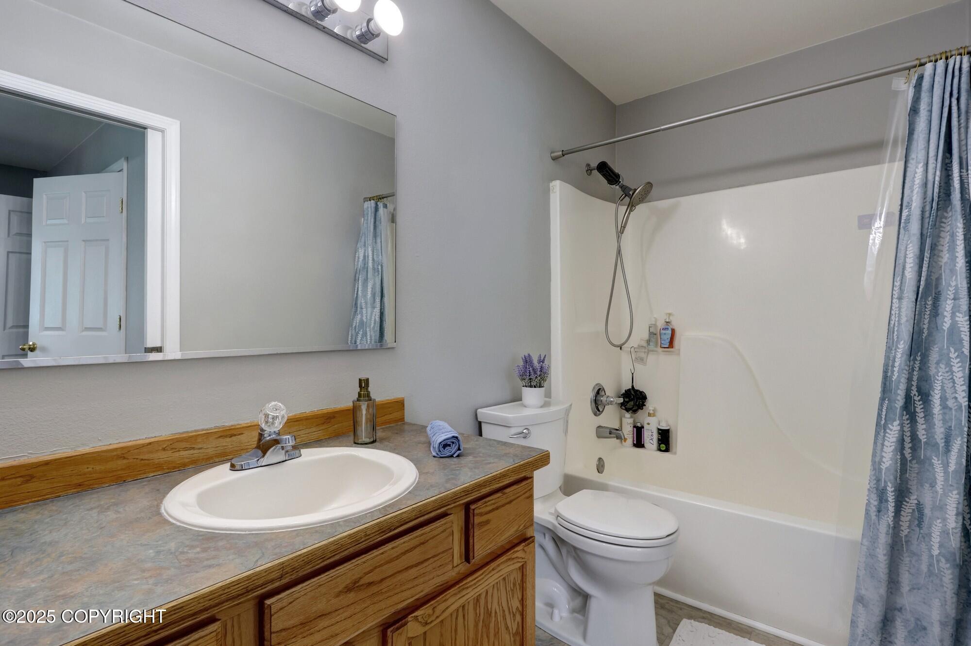 2460 Lochenshire Place # 21