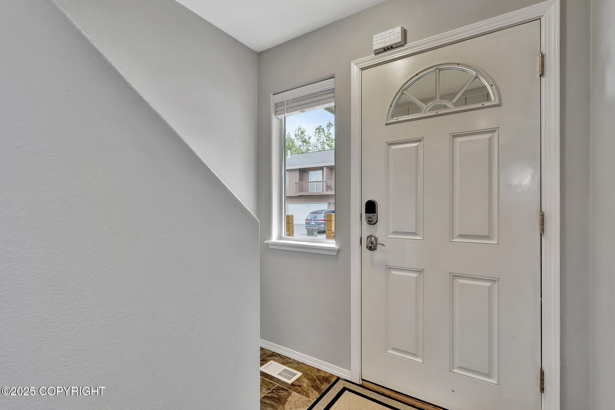 2460 Lochenshire Place # 21