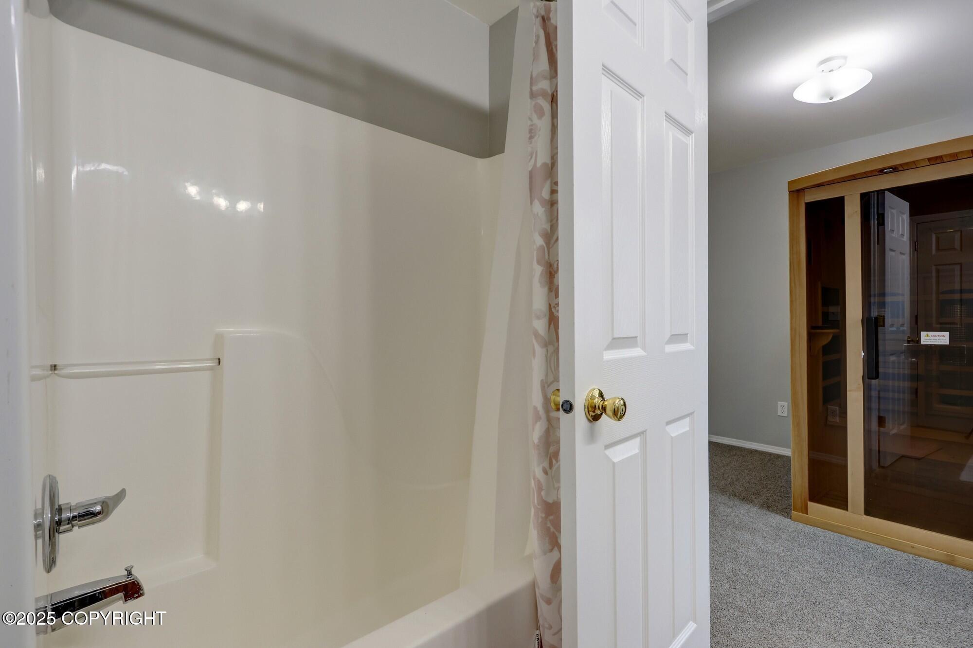 2460 Lochenshire Place # 21