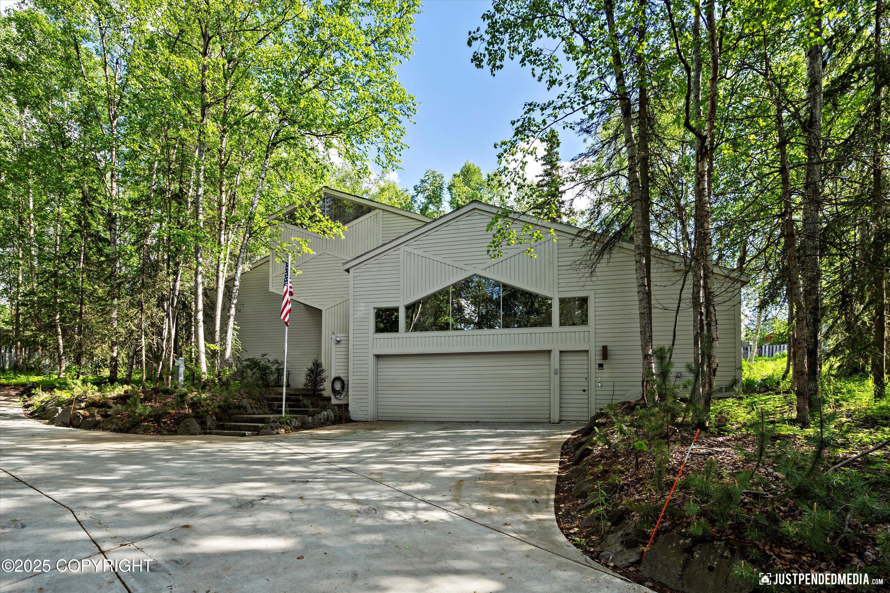 4225 London Circle