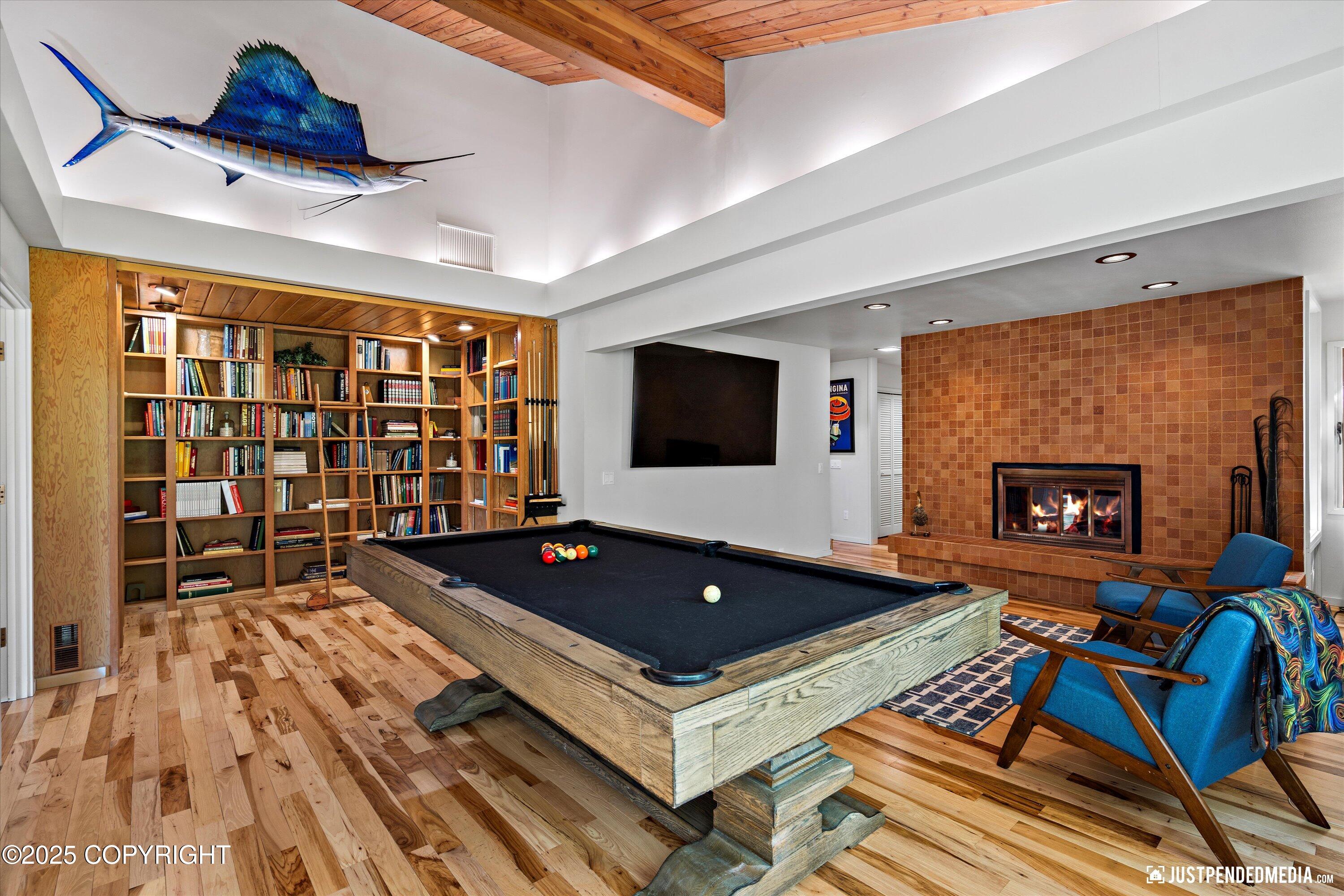 4225 London Circle