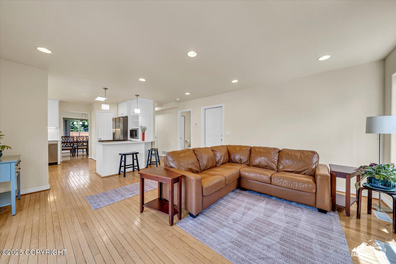 10201 Sextant Circle