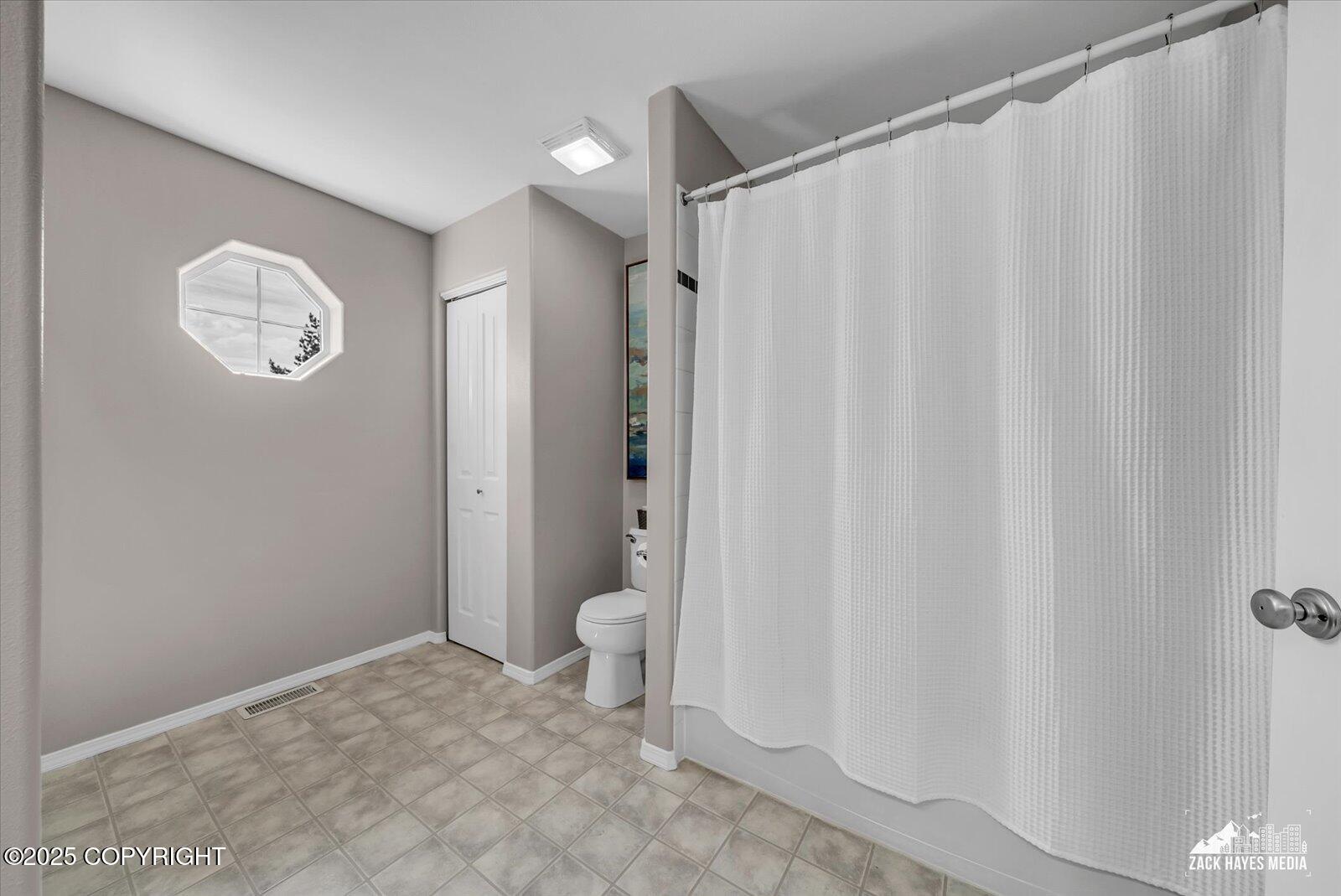 10201 Sextant Circle